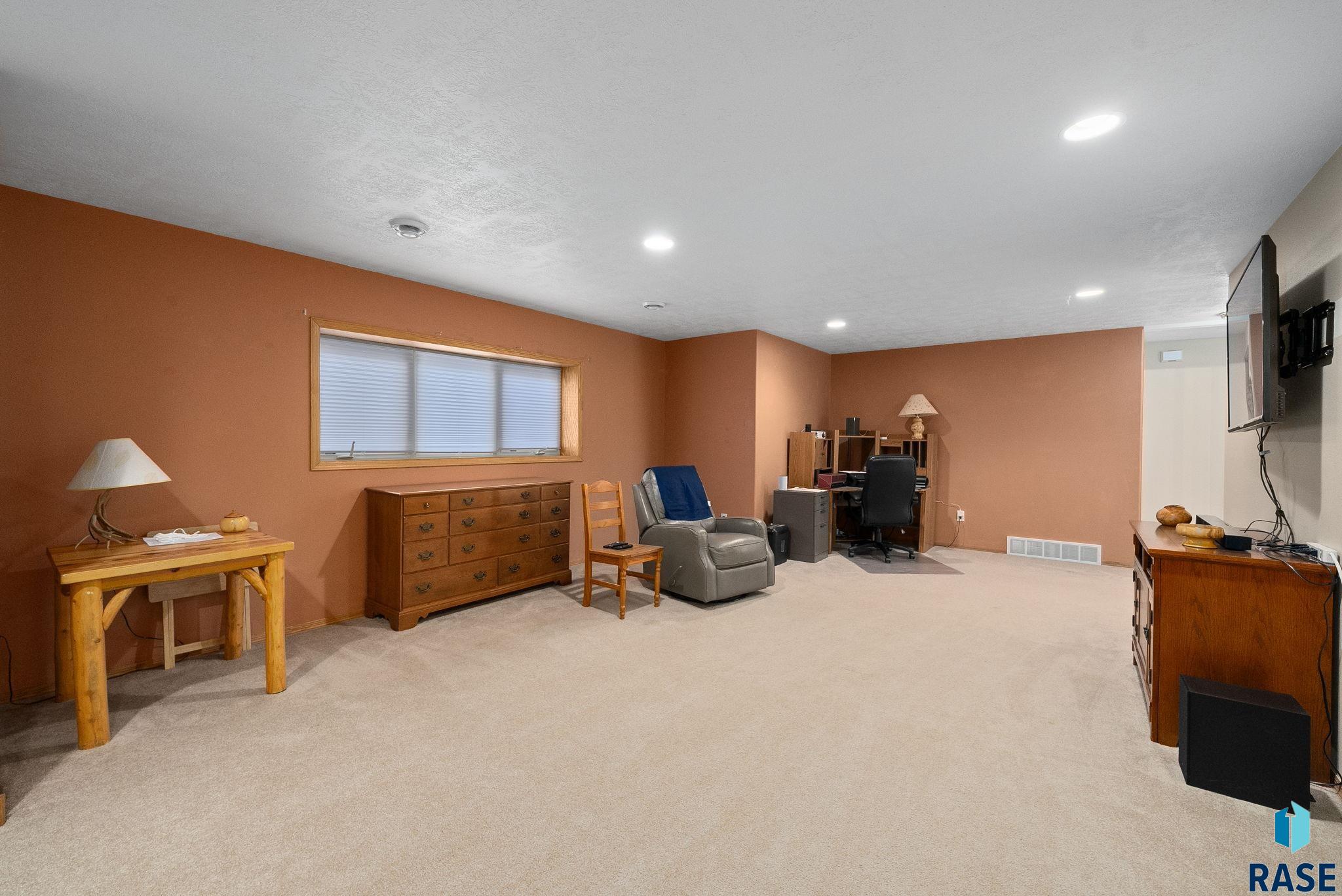 property viewer photo 31