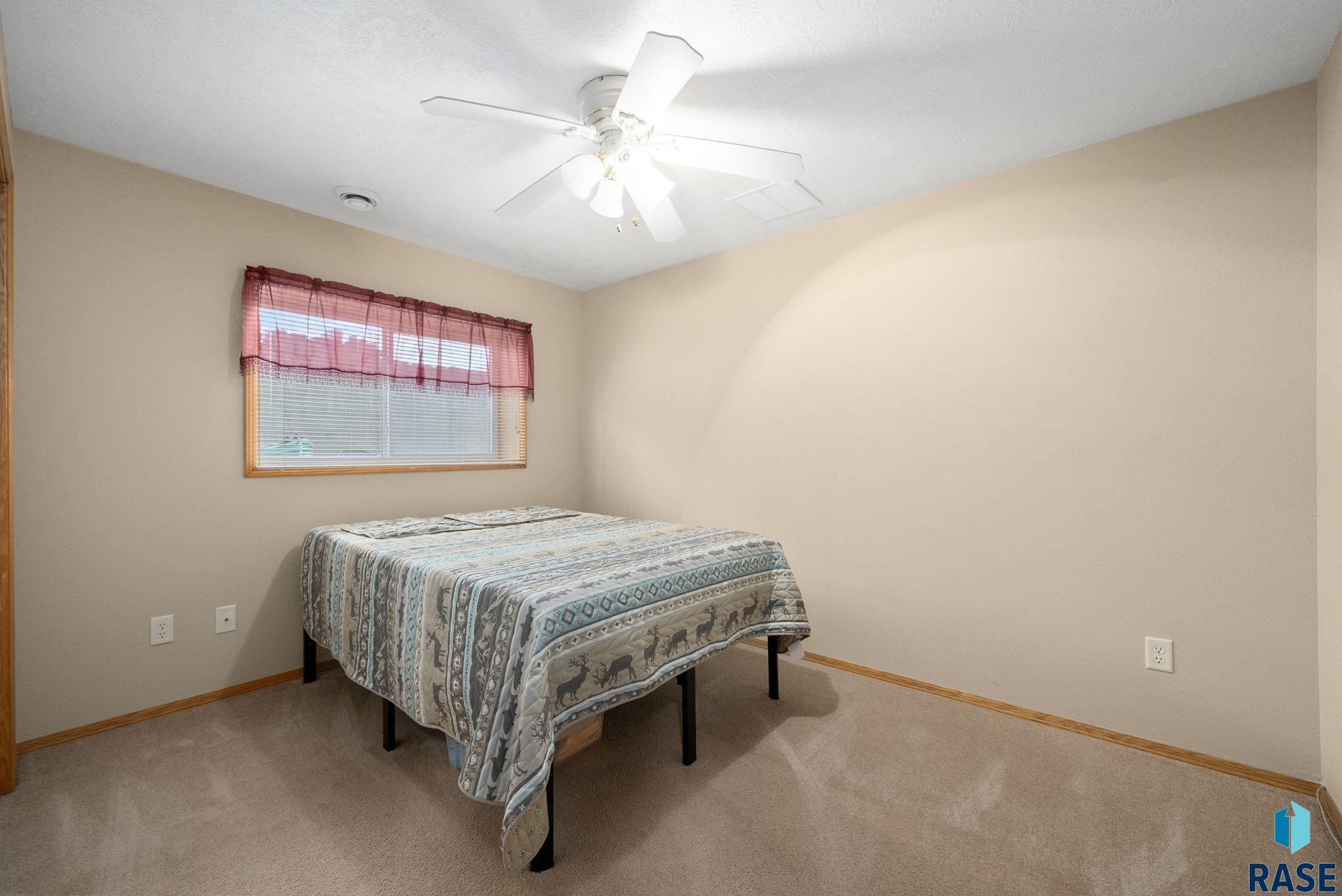 property viewer photo 35