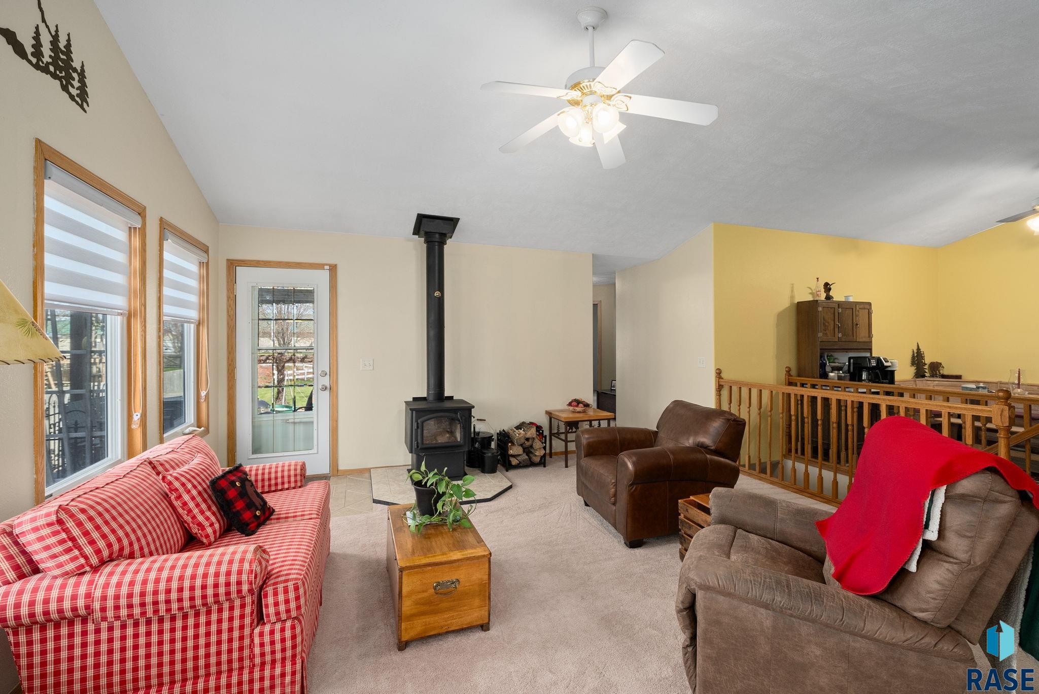 property viewer photo 6