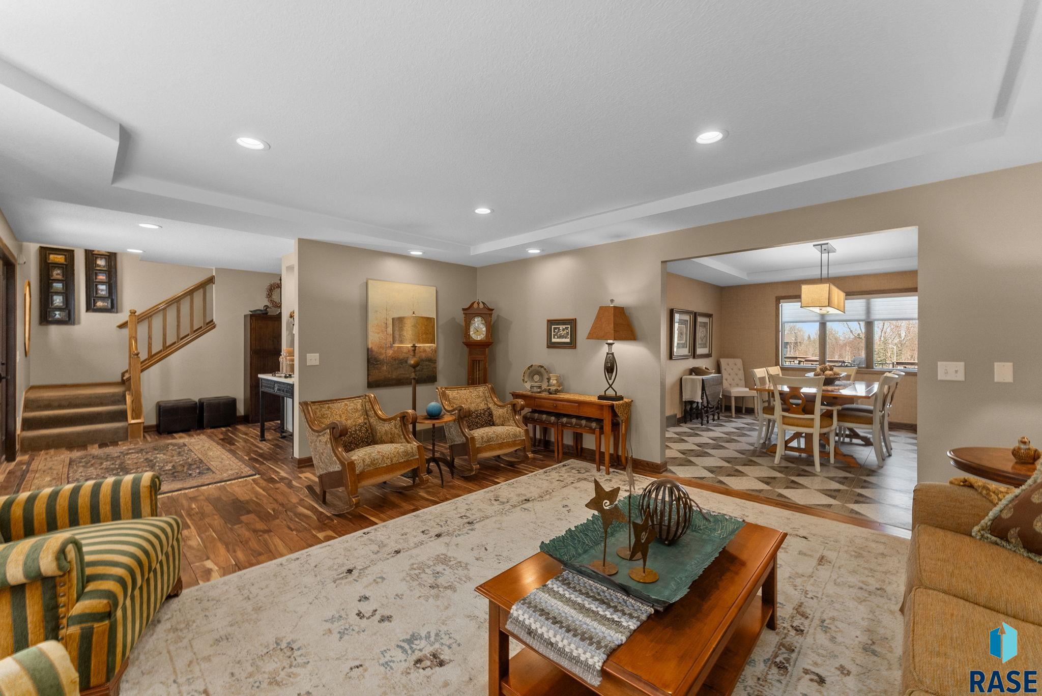 property viewer photo 11