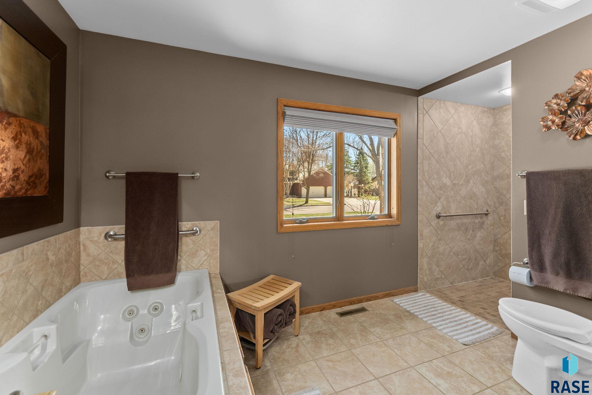 property viewer photo 17