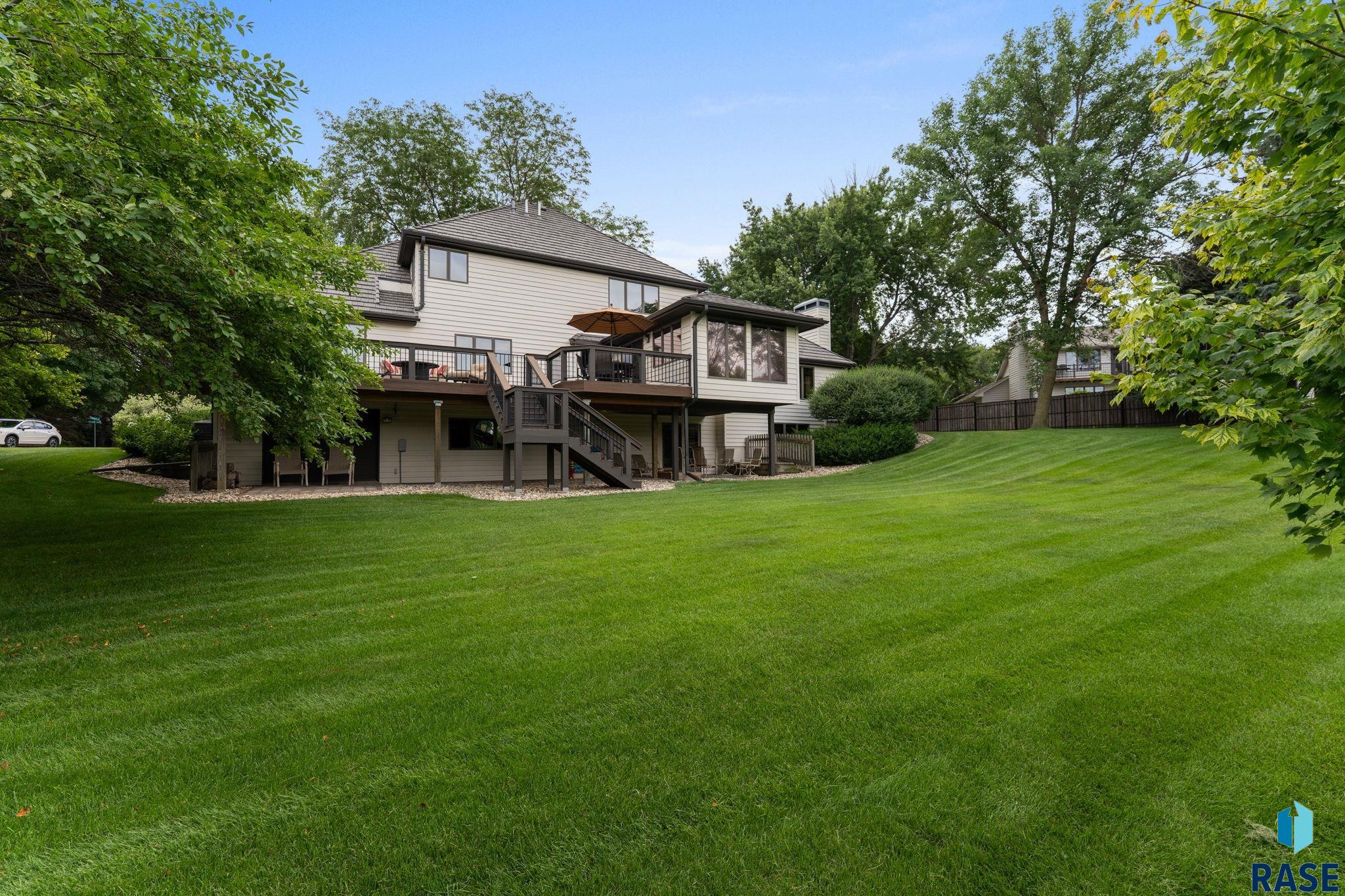 property viewer photo 2