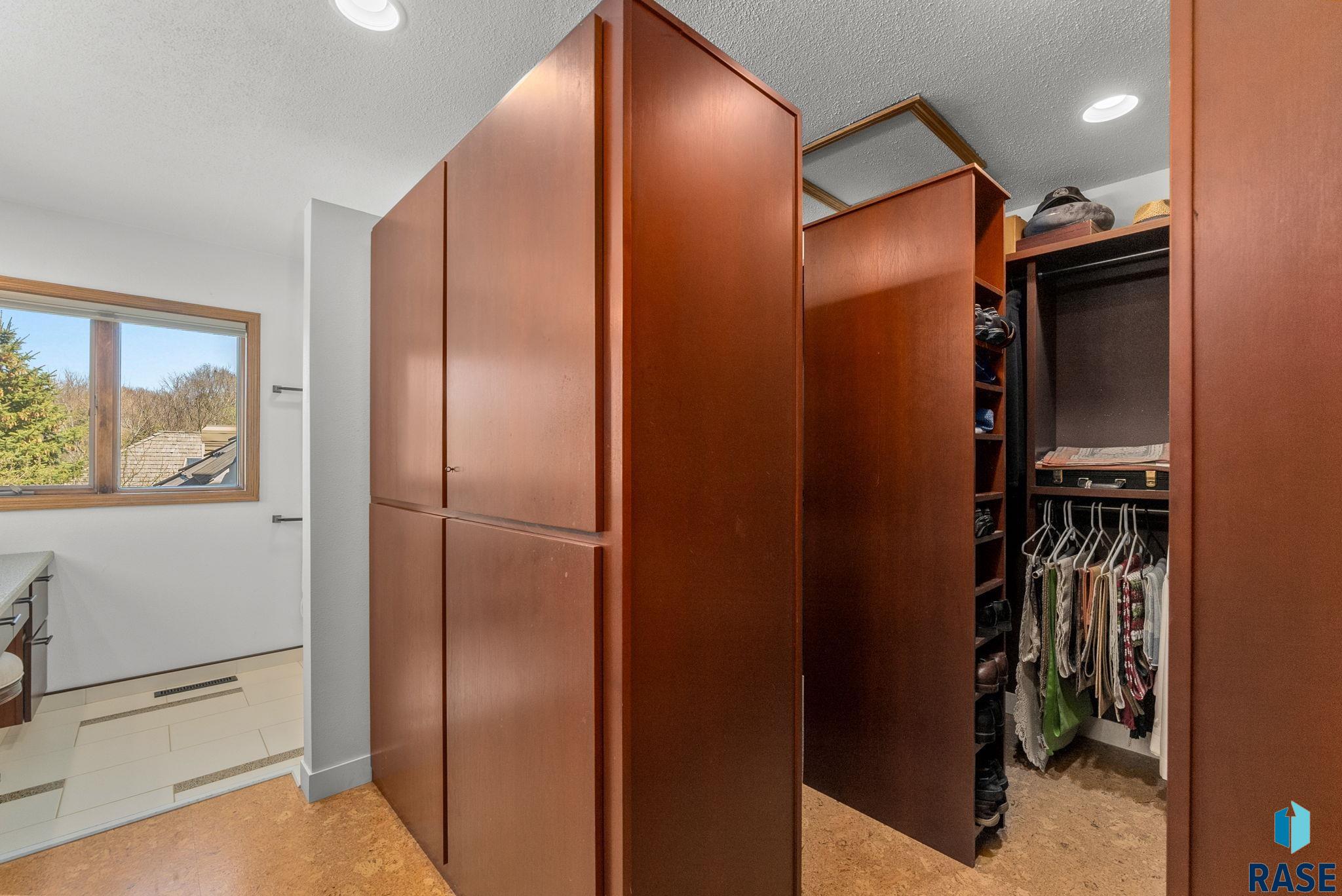 property viewer photo 23