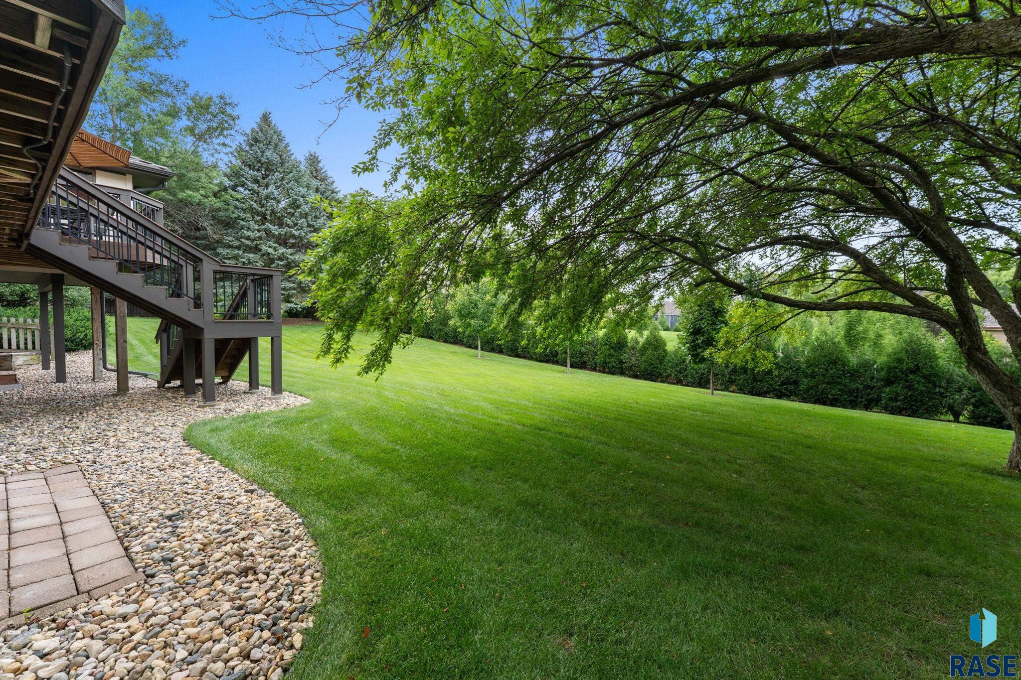 property viewer photo 37