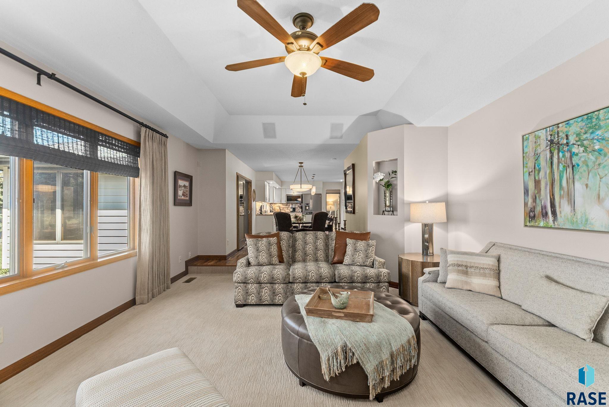 property viewer photo 6