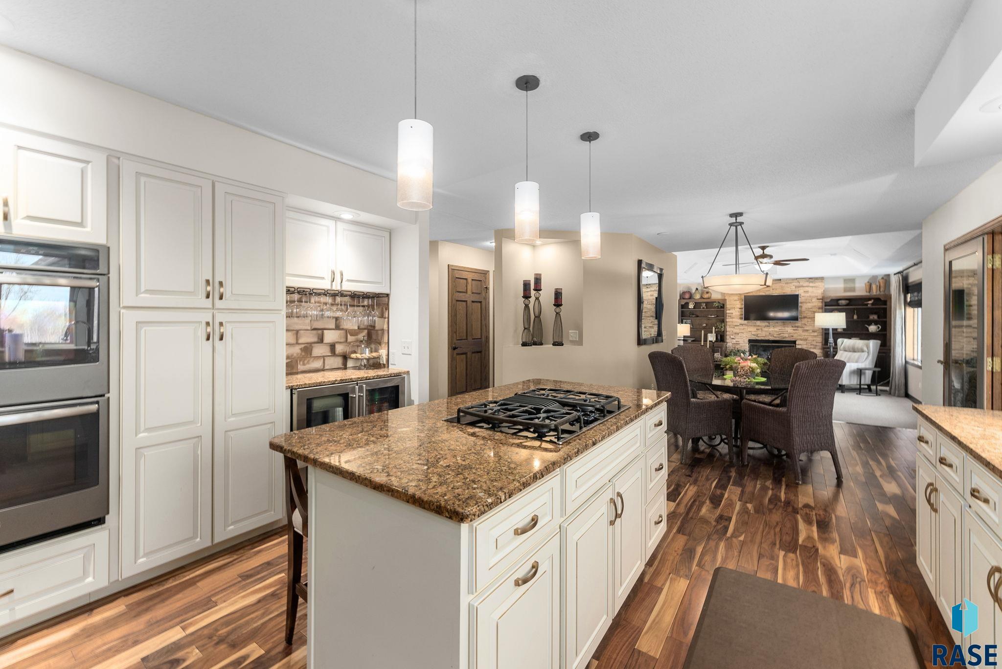 property viewer photo 8