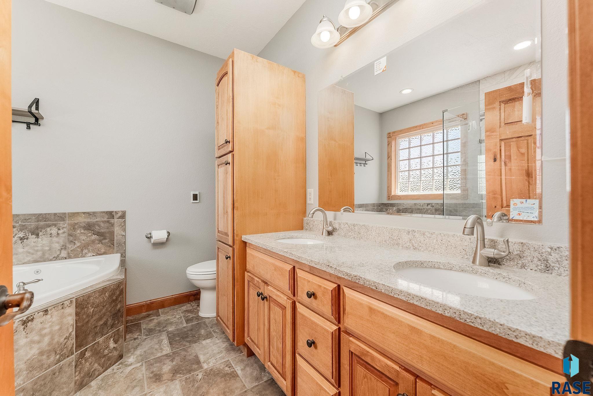 property viewer photo 13