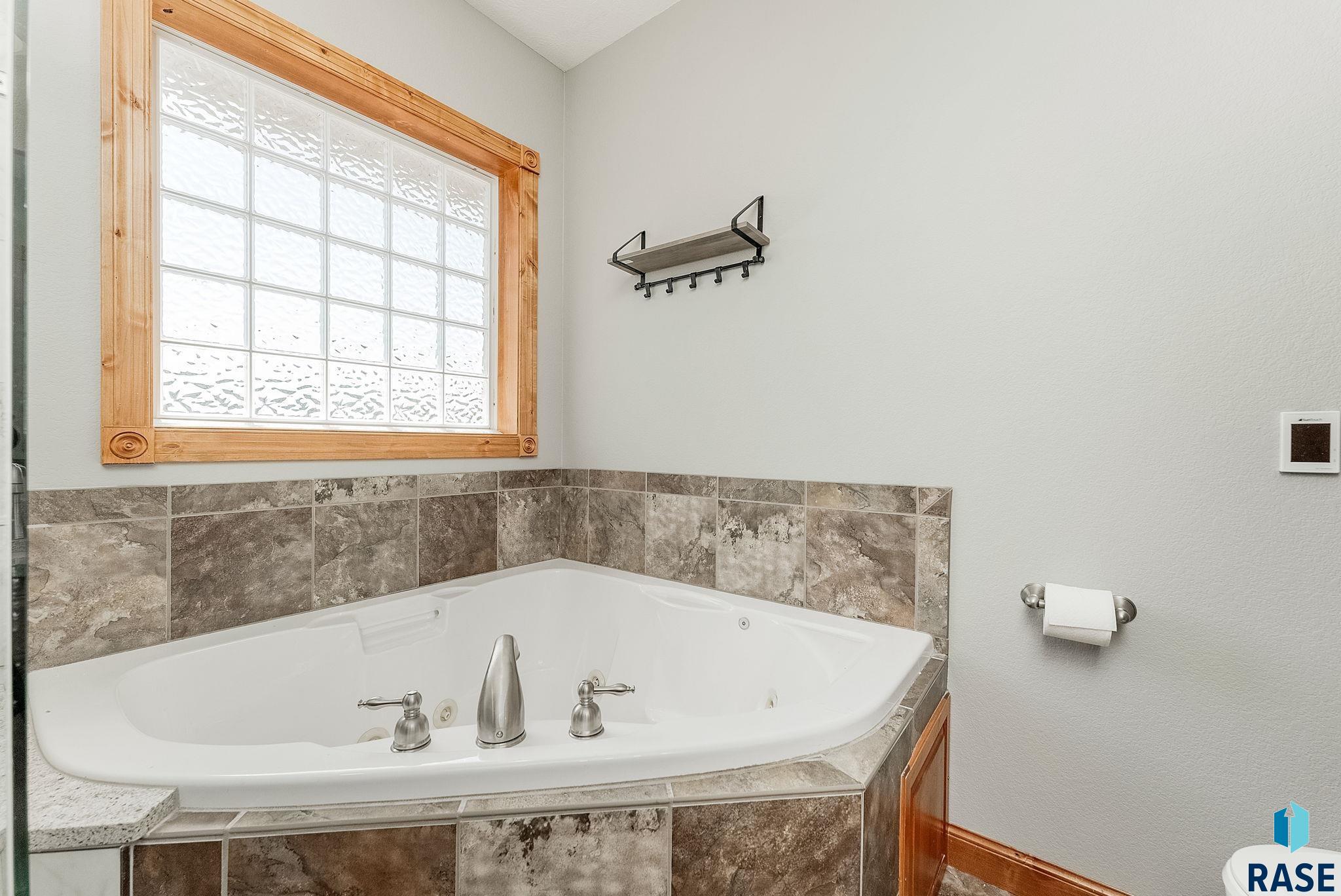 property viewer photo 15