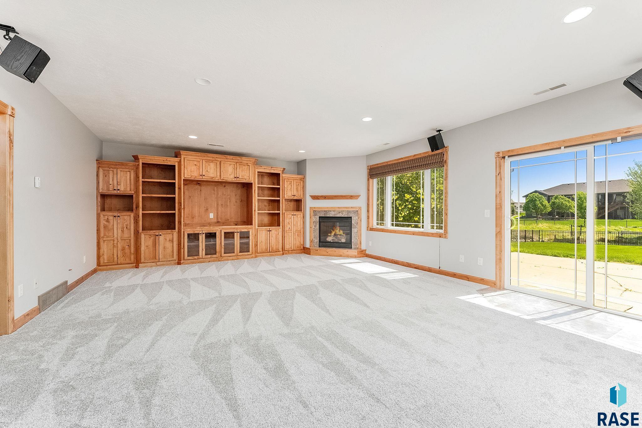 property viewer photo 17