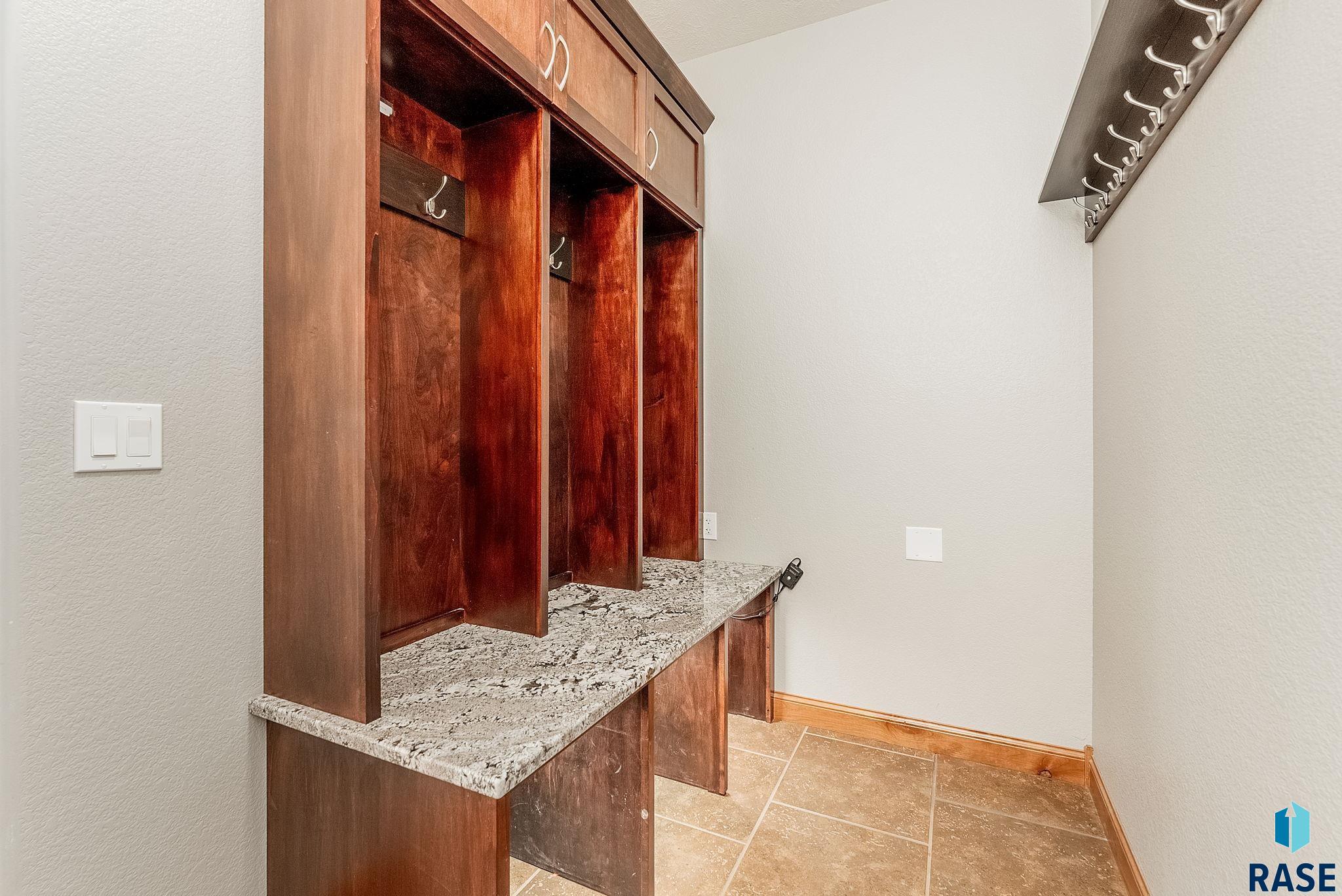 property viewer photo 22