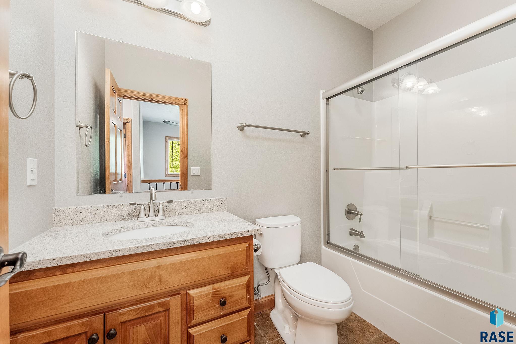 property viewer photo 26