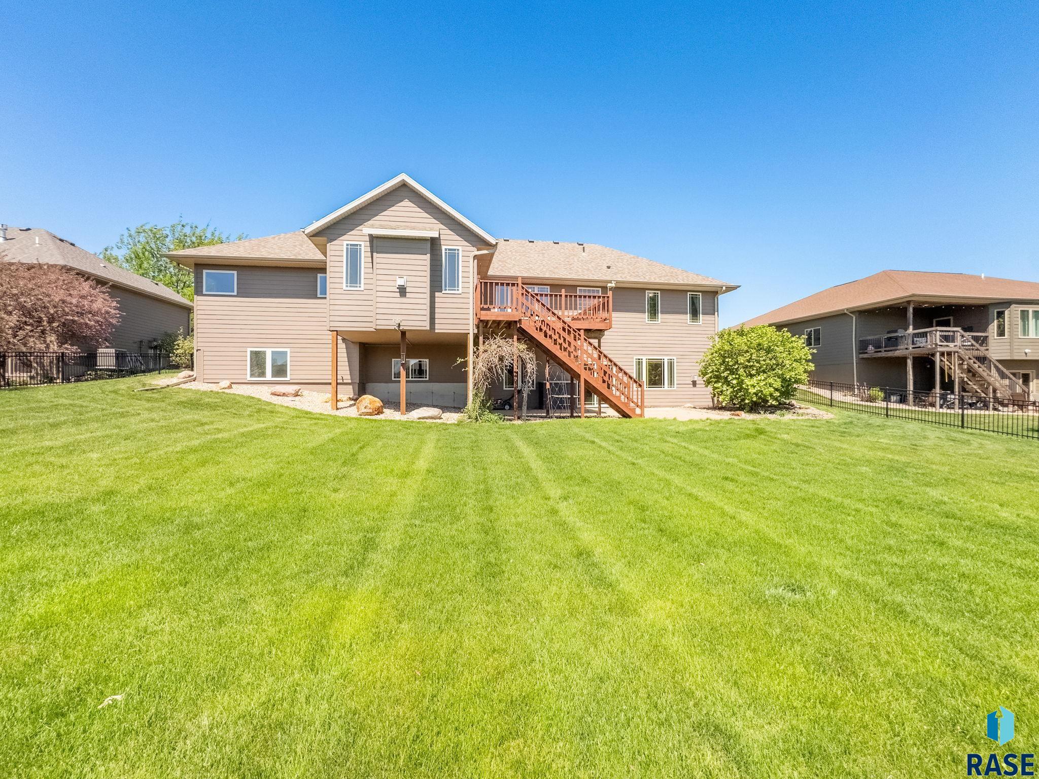 property viewer photo 30
