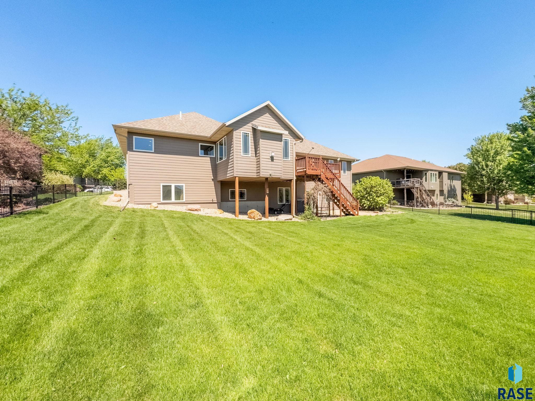 property viewer photo 31