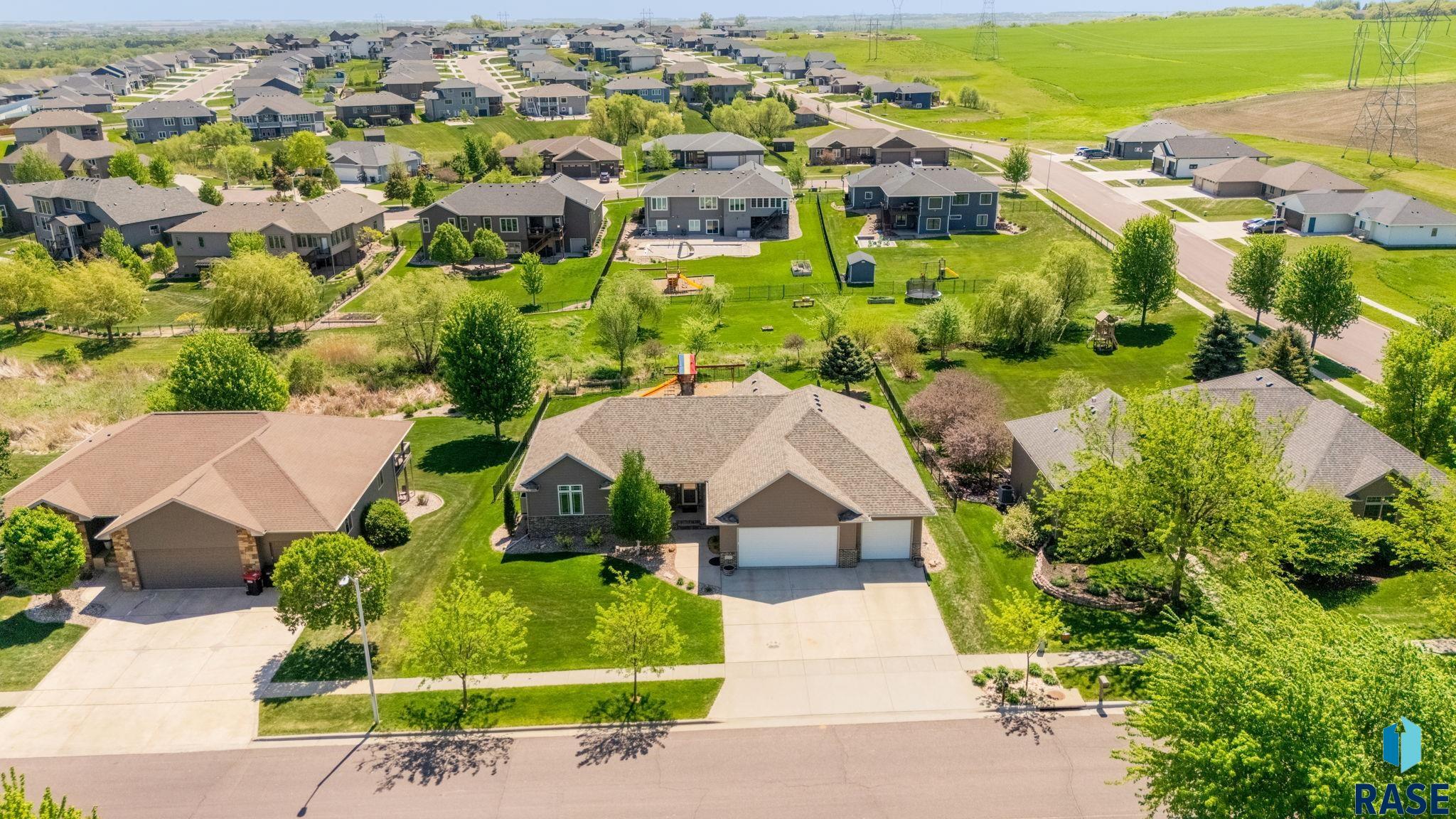property viewer photo 33
