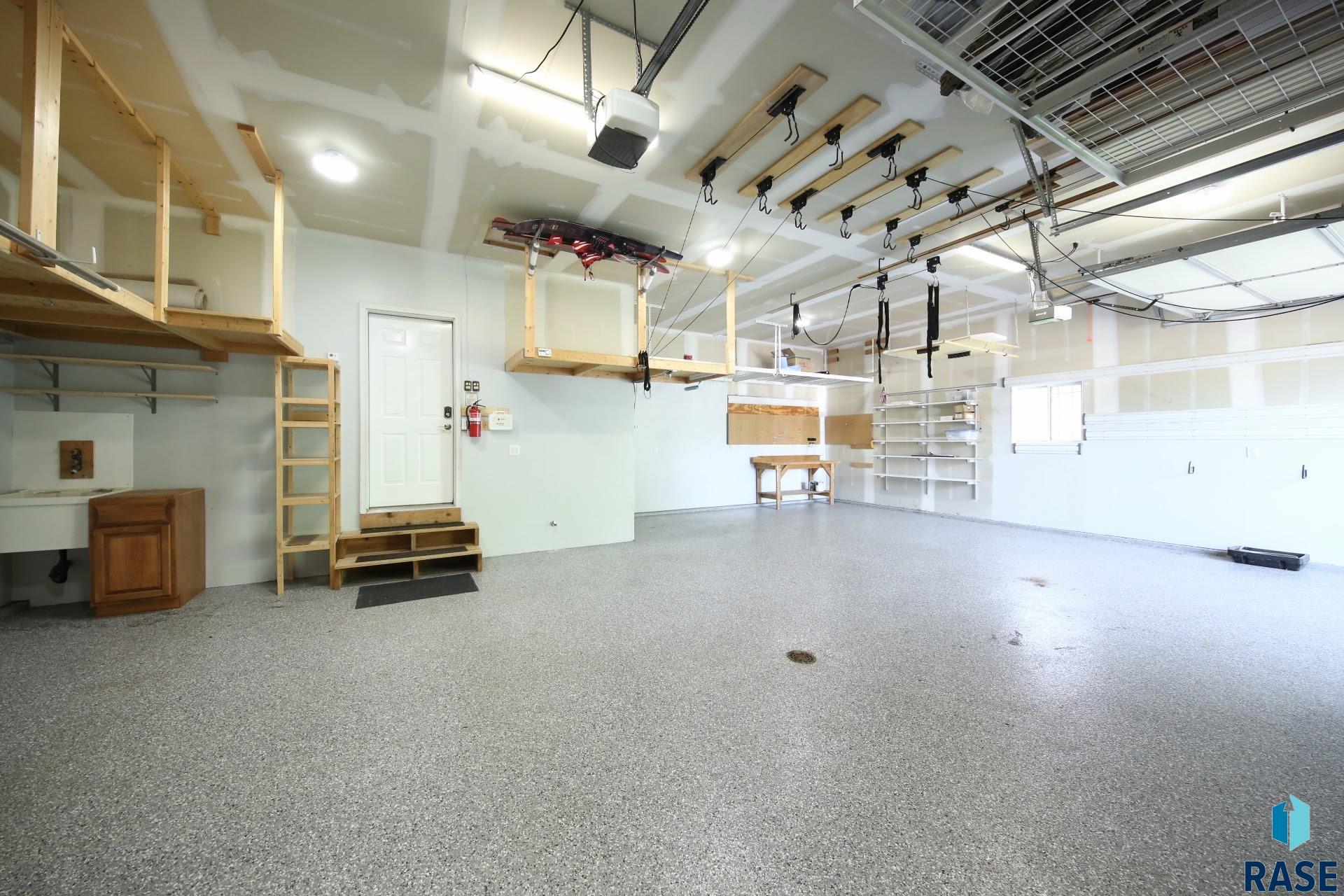 property viewer photo 35