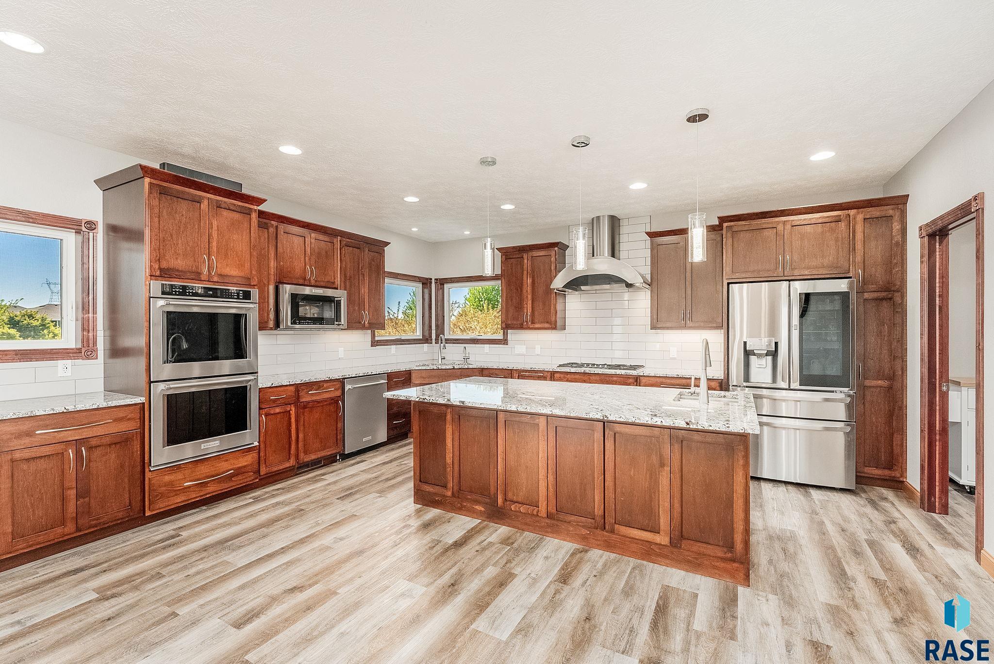 property viewer photo 7