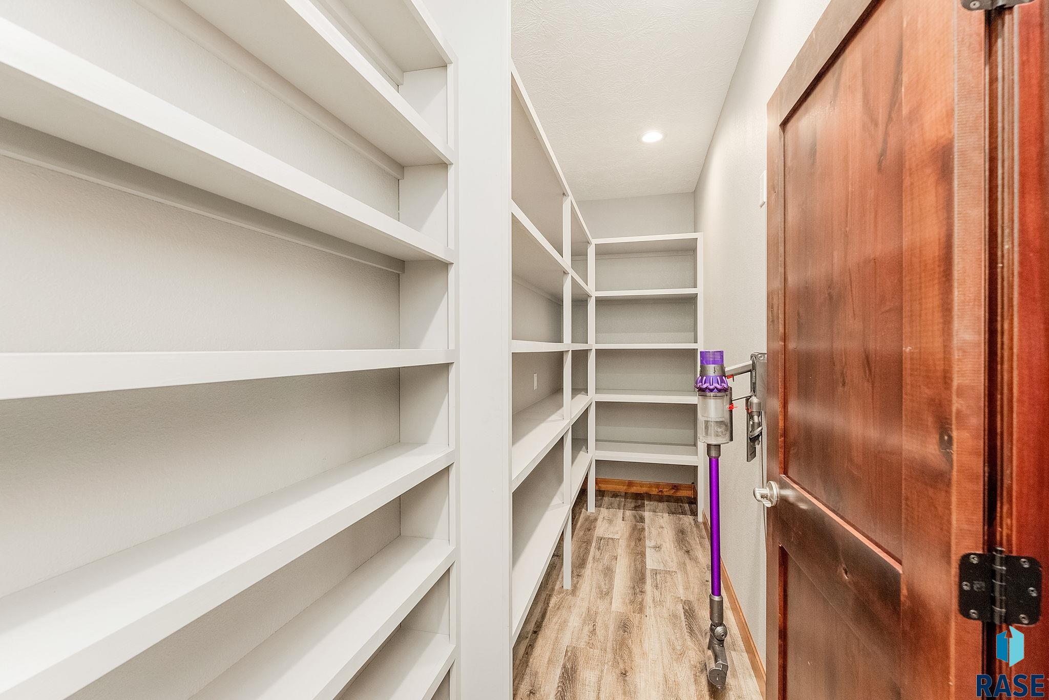 property viewer photo 9