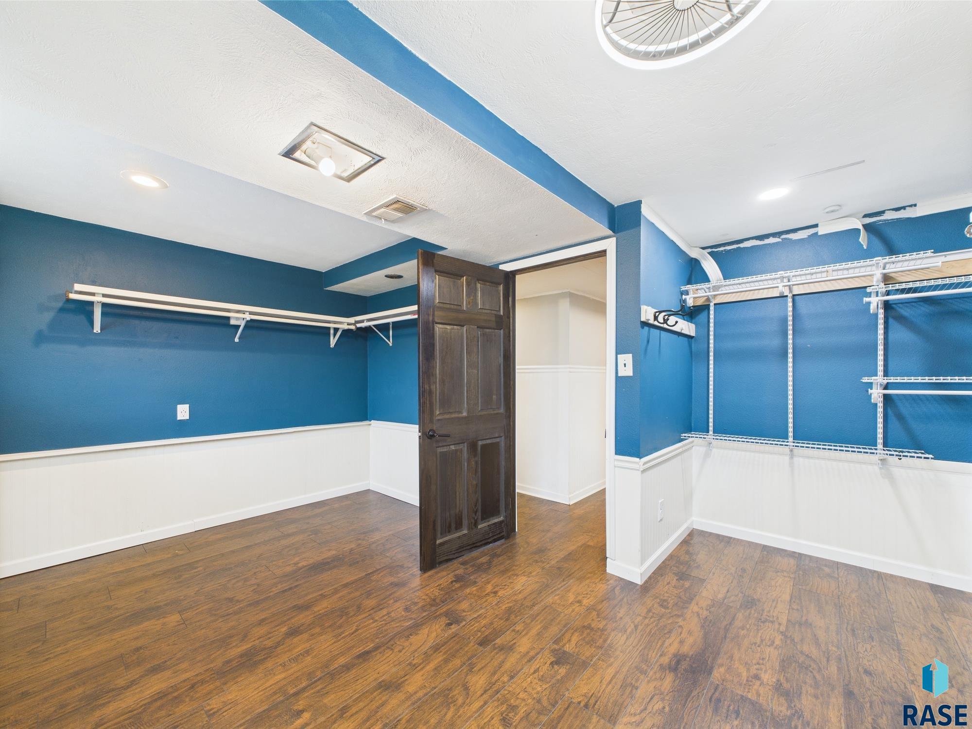 property viewer photo 13