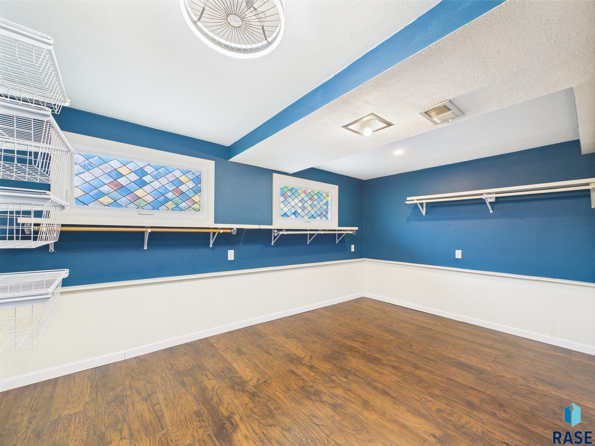 property viewer photo 15