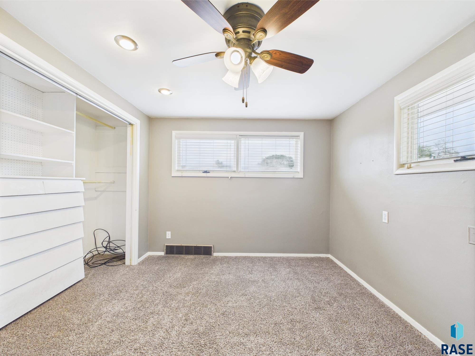 property viewer photo 21