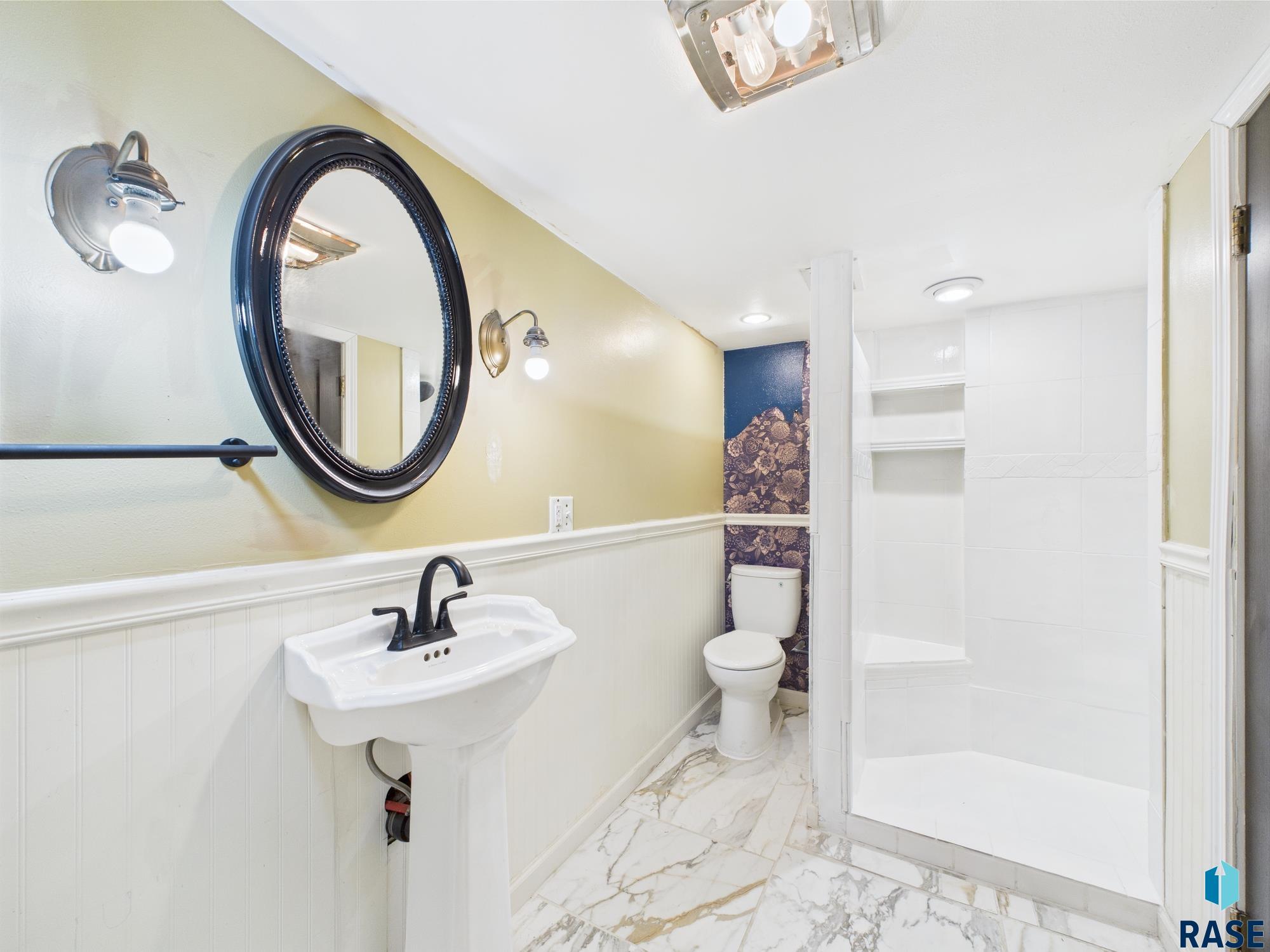 property viewer photo 23
