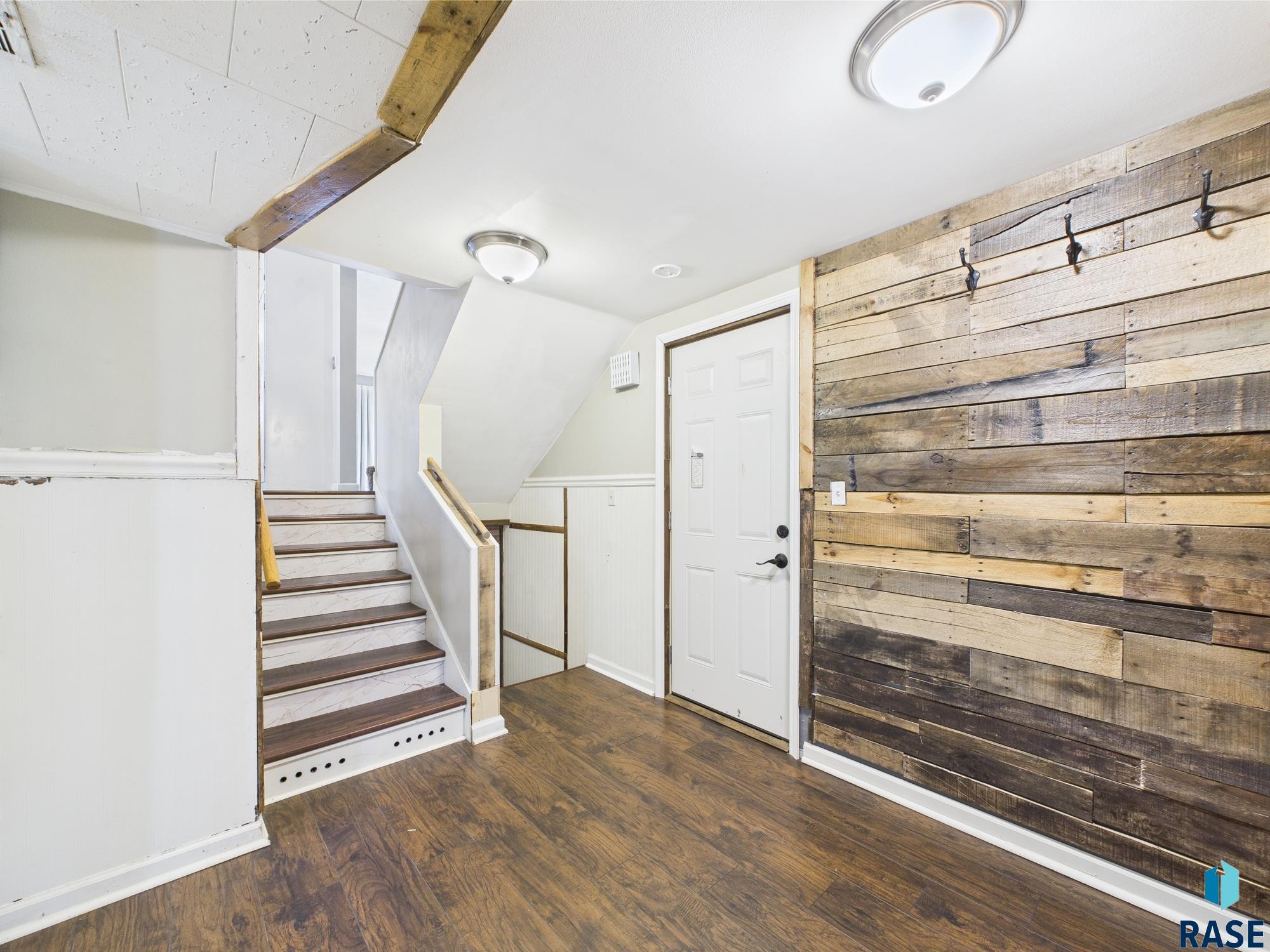property viewer photo 24