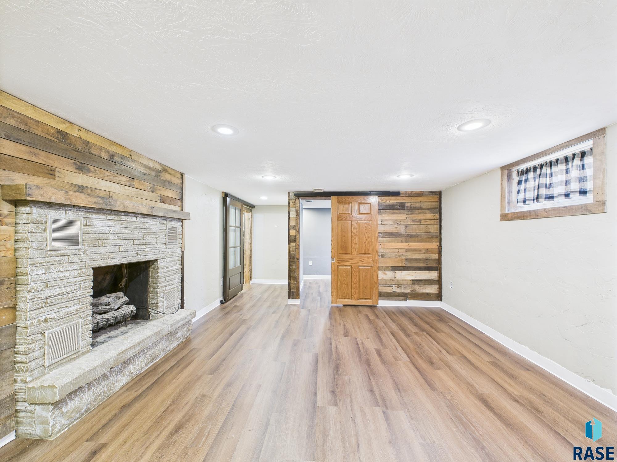 property viewer photo 28