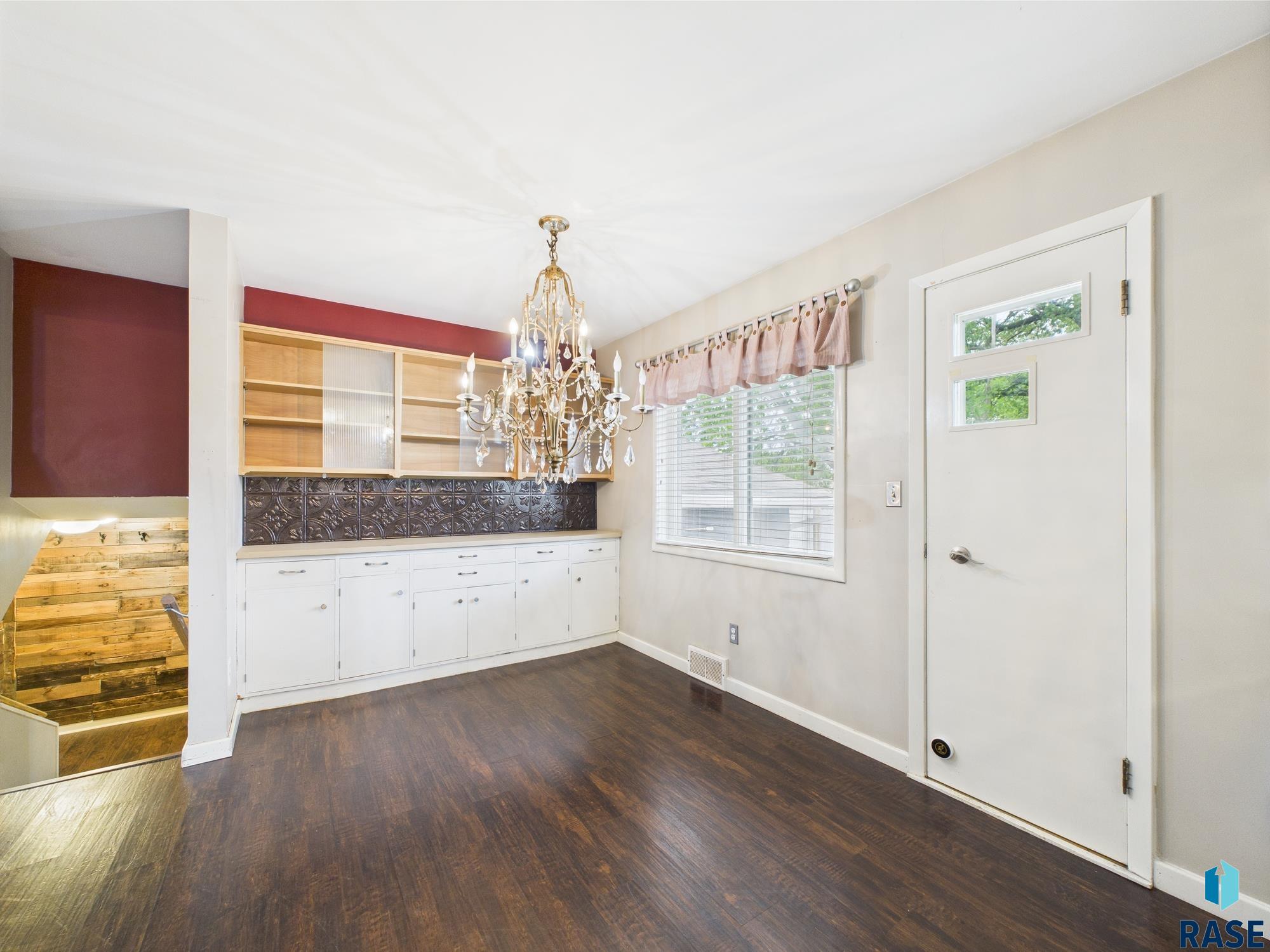 property viewer photo 8