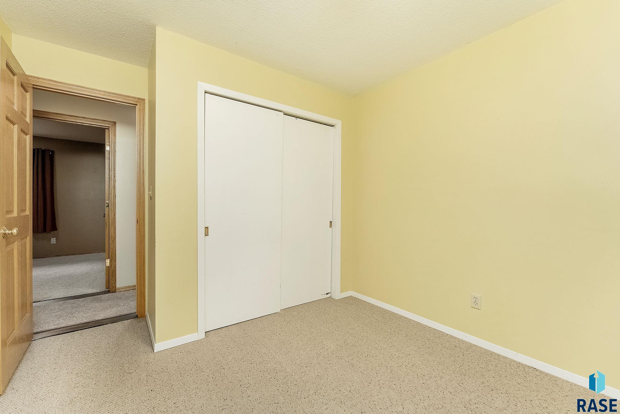 property viewer photo 21