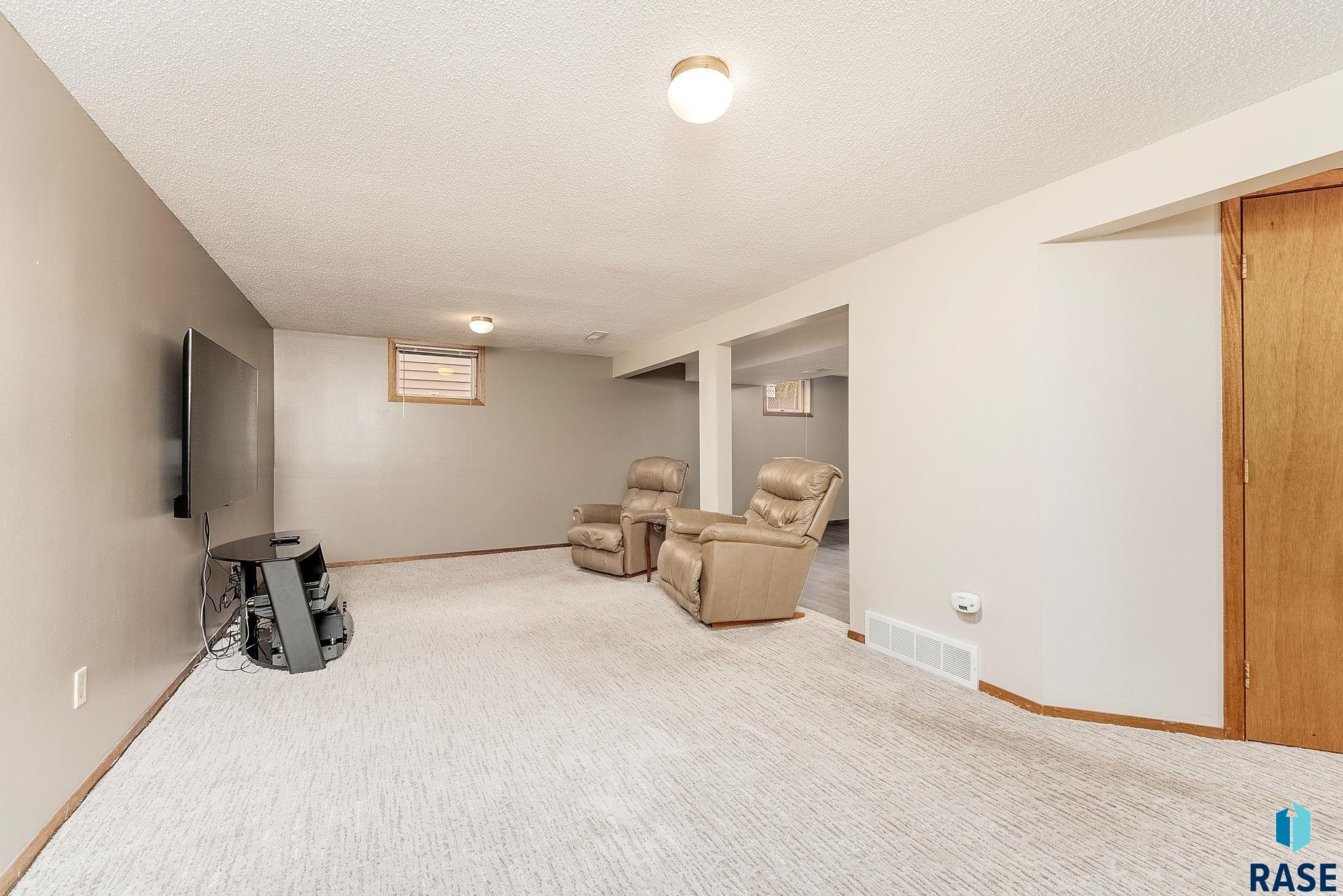 property viewer photo 22