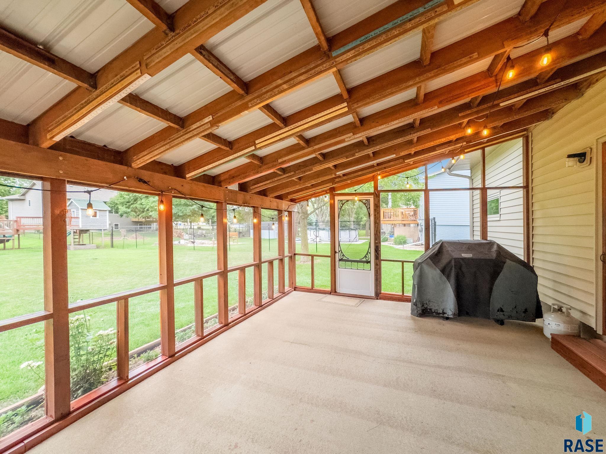property viewer photo 31
