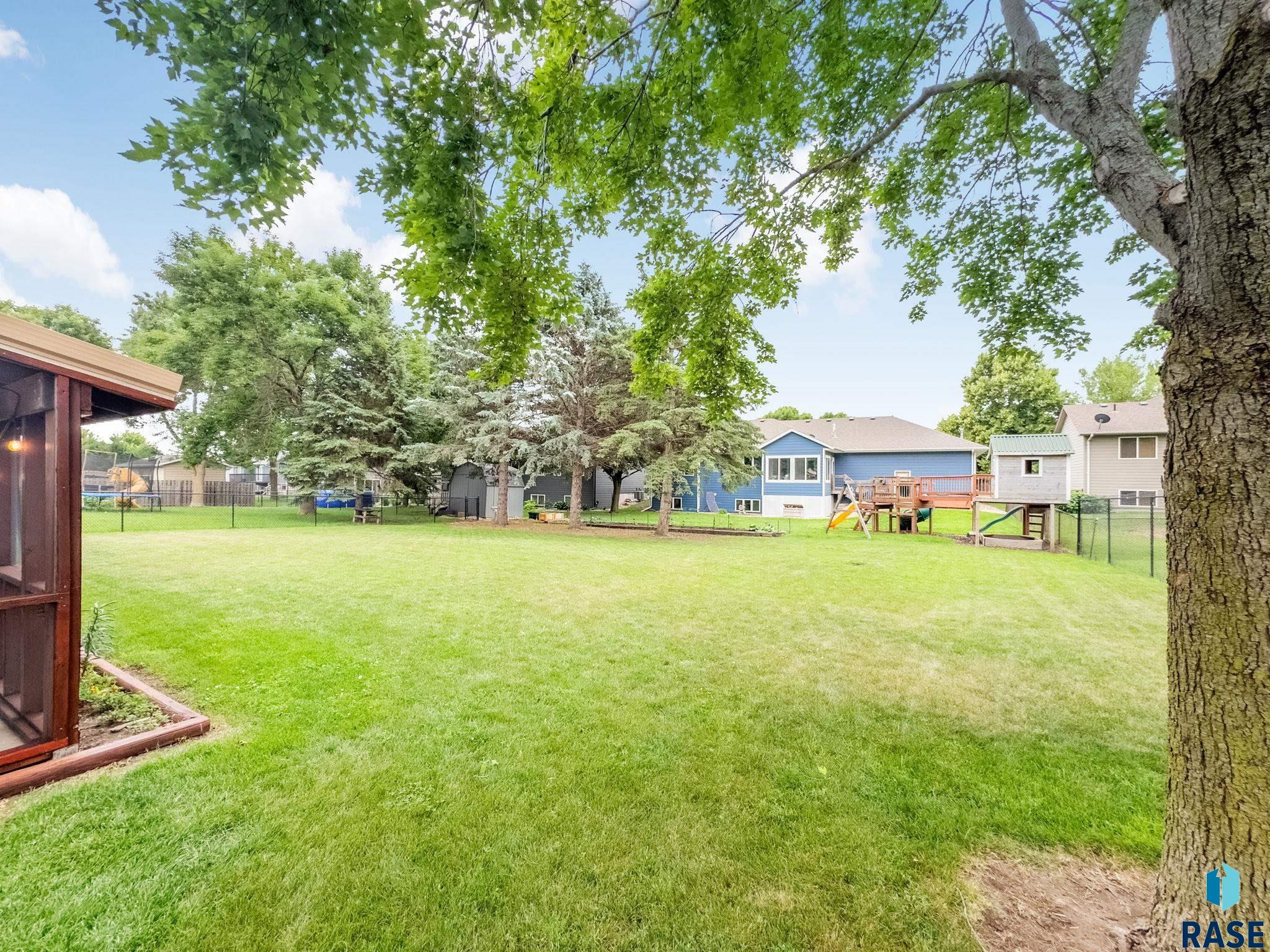 property viewer photo 35