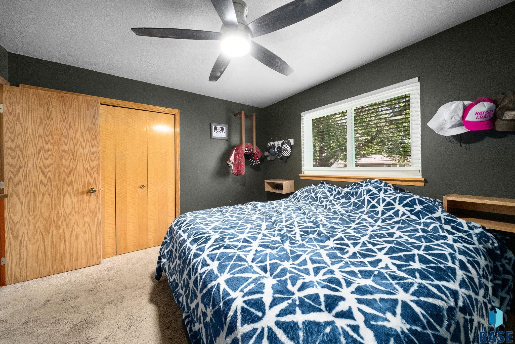 property viewer photo 16
