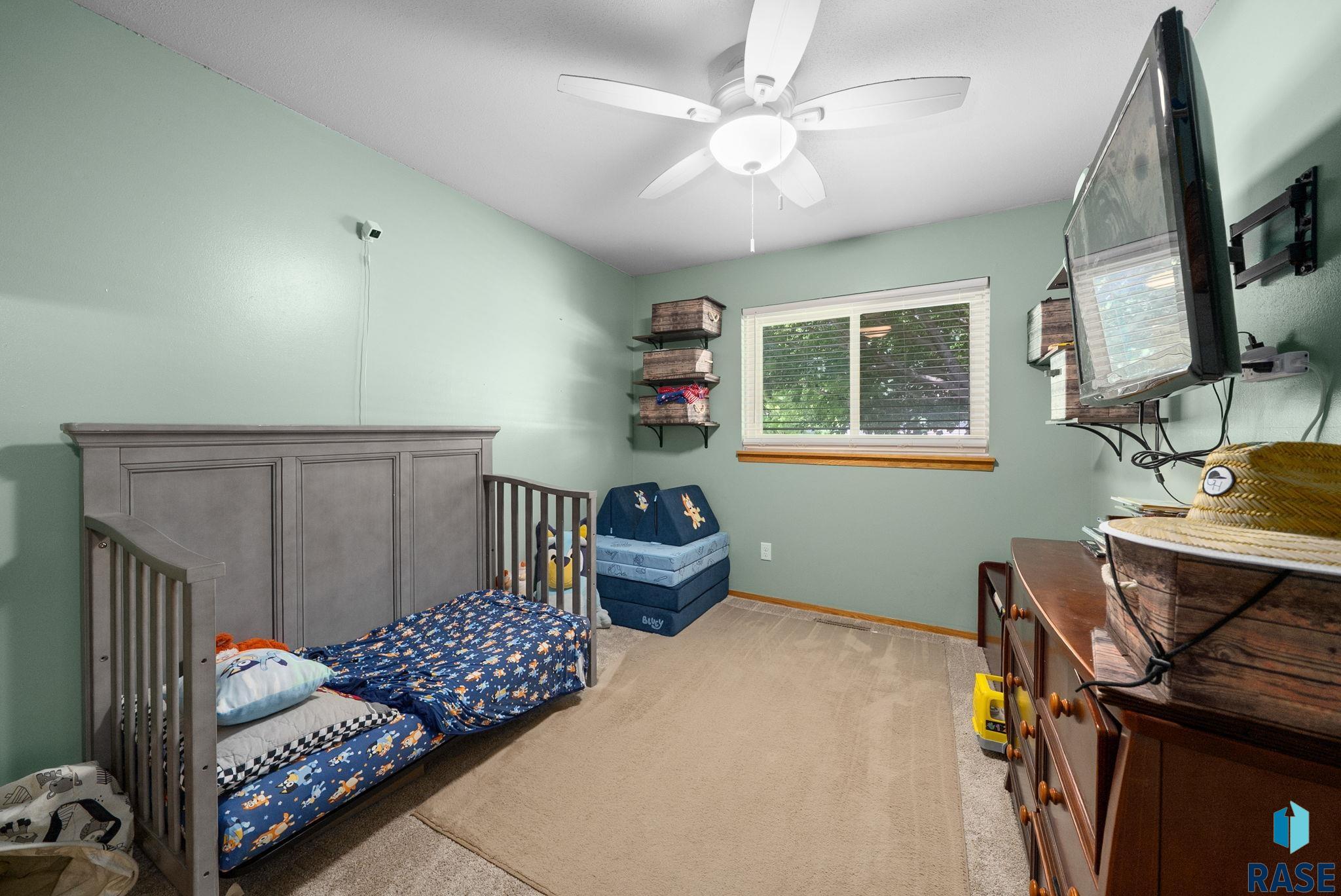 property viewer photo 20
