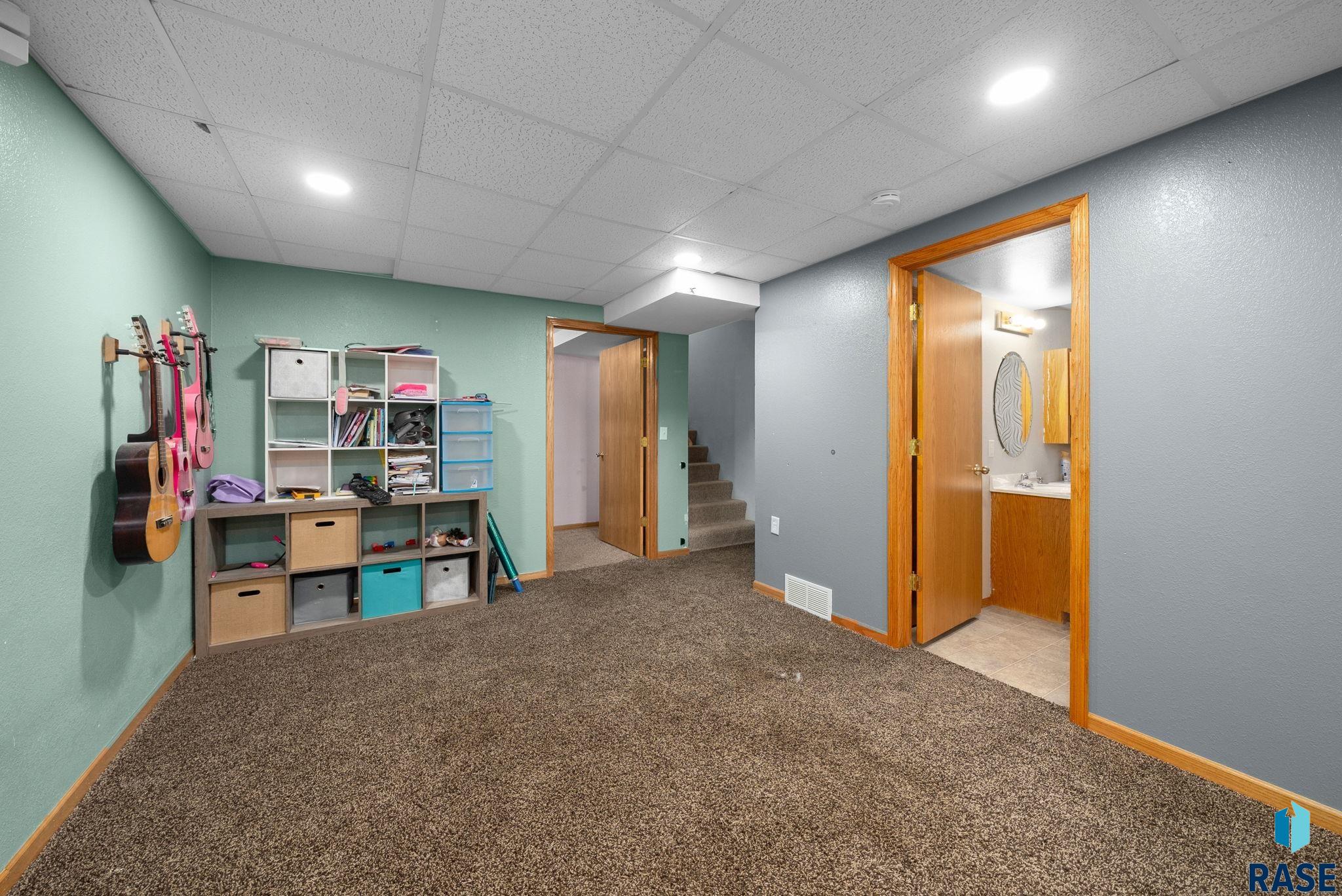 property viewer photo 23