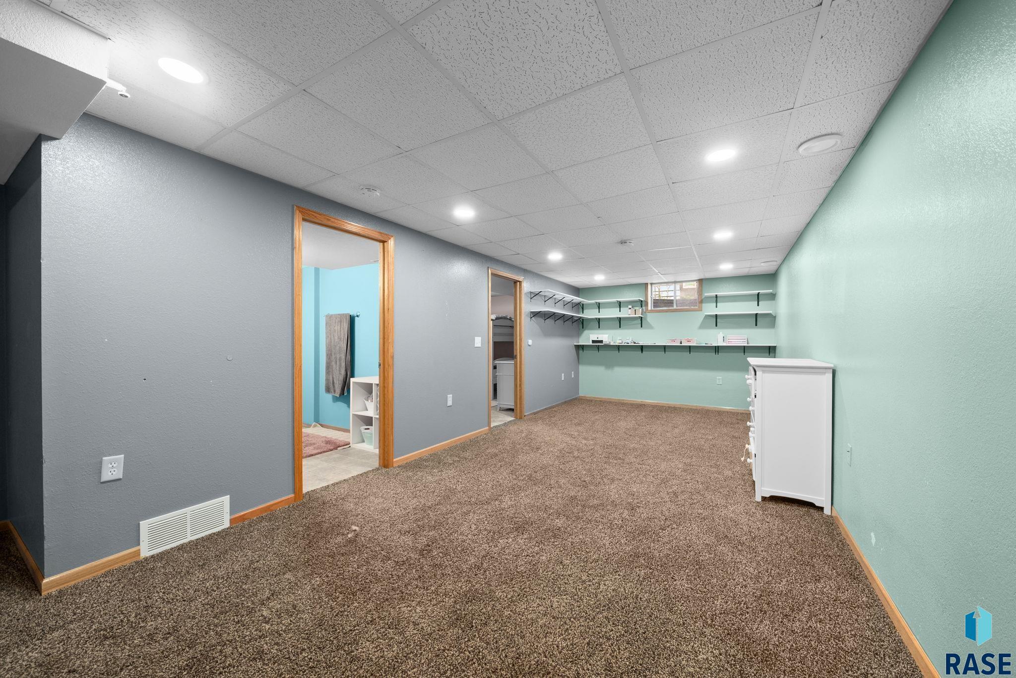 property viewer photo 24