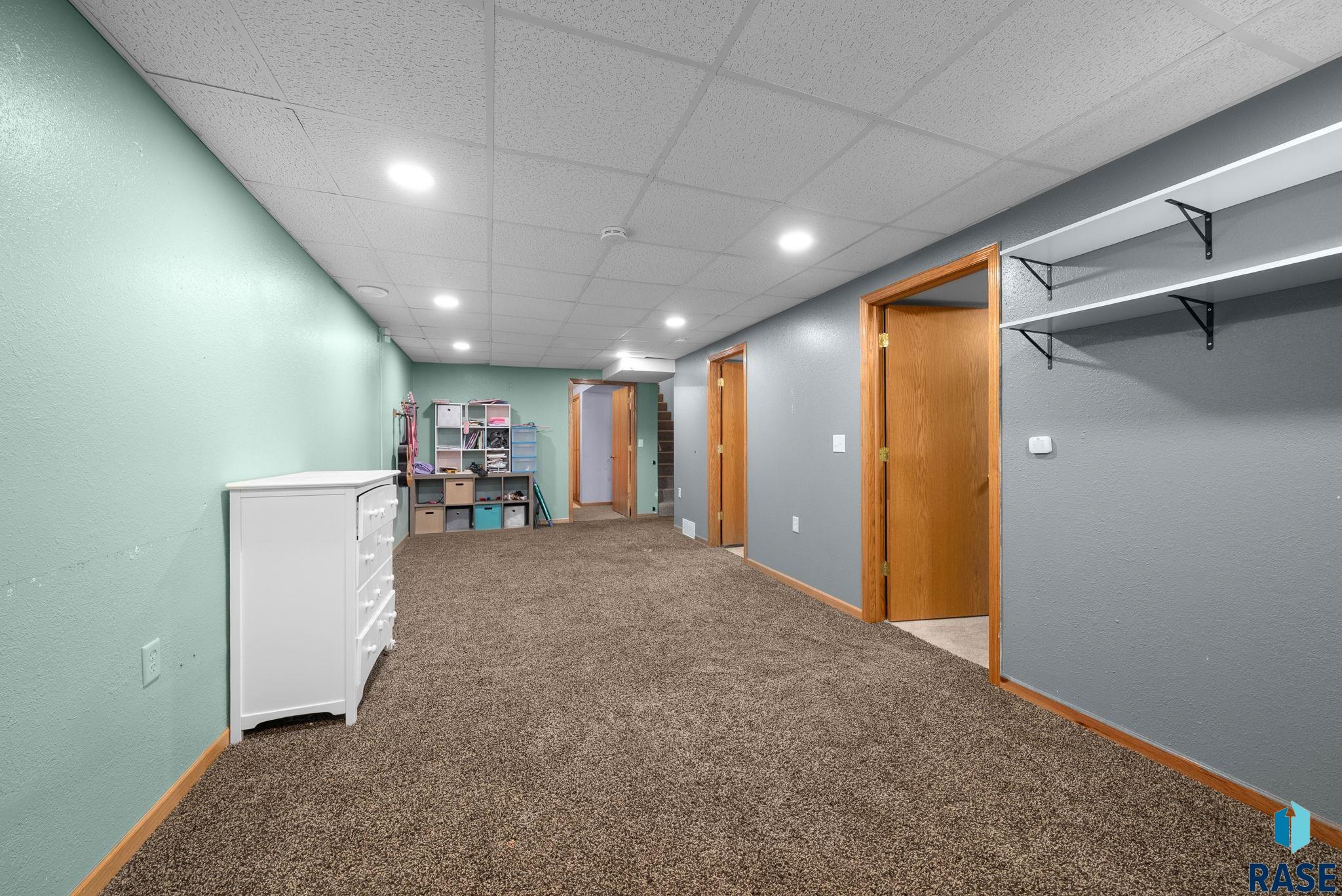 property viewer photo 25