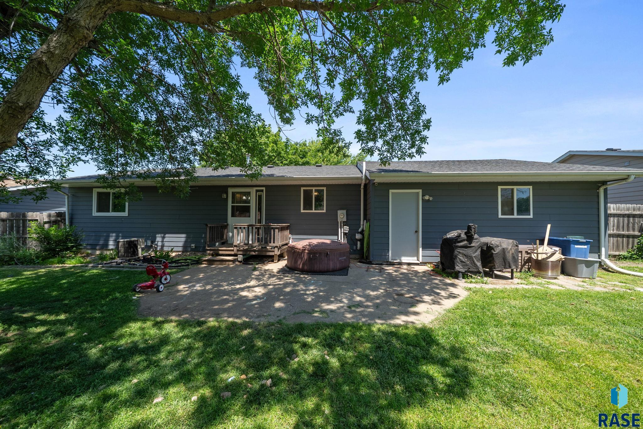 property viewer photo 36