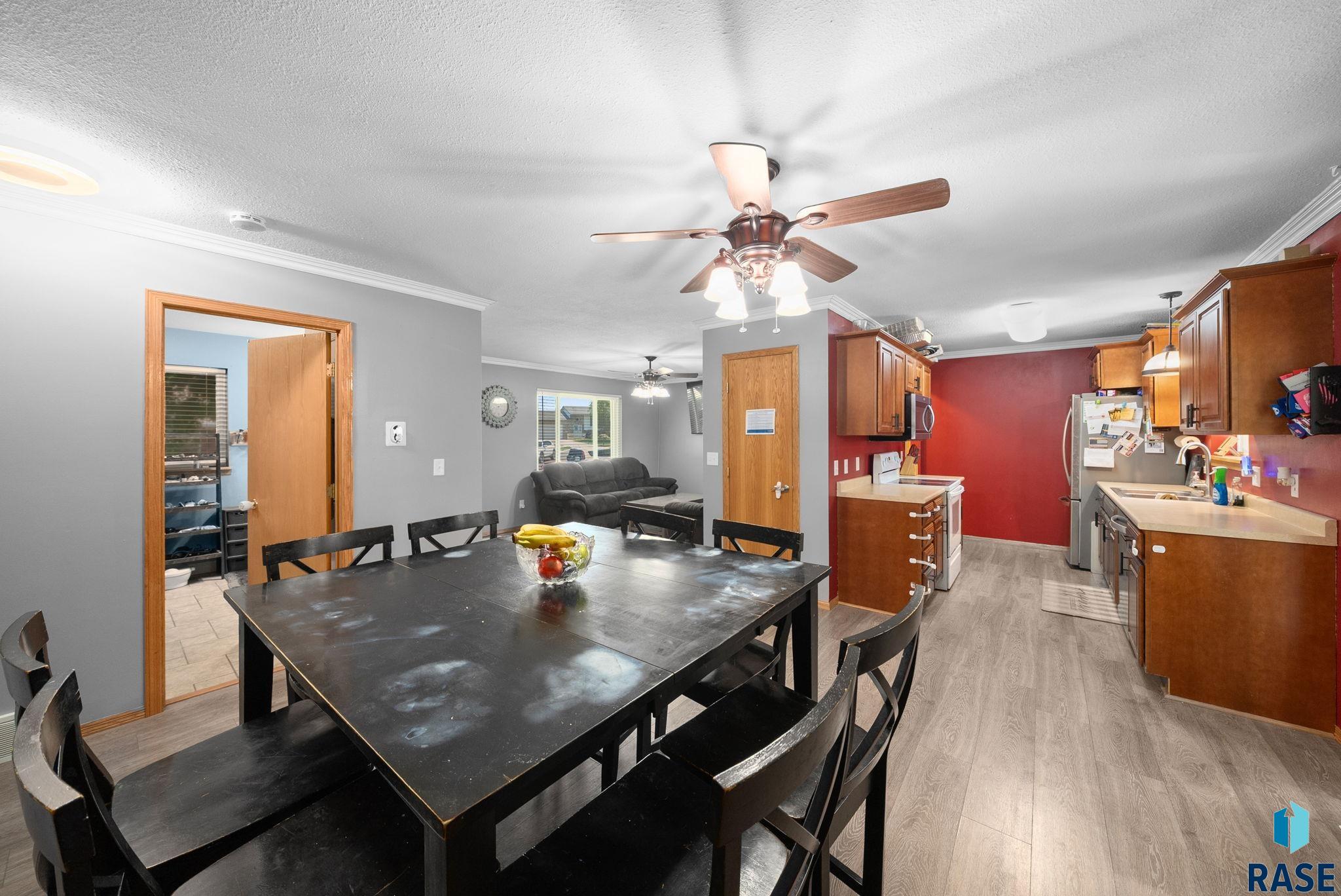 property viewer photo 6