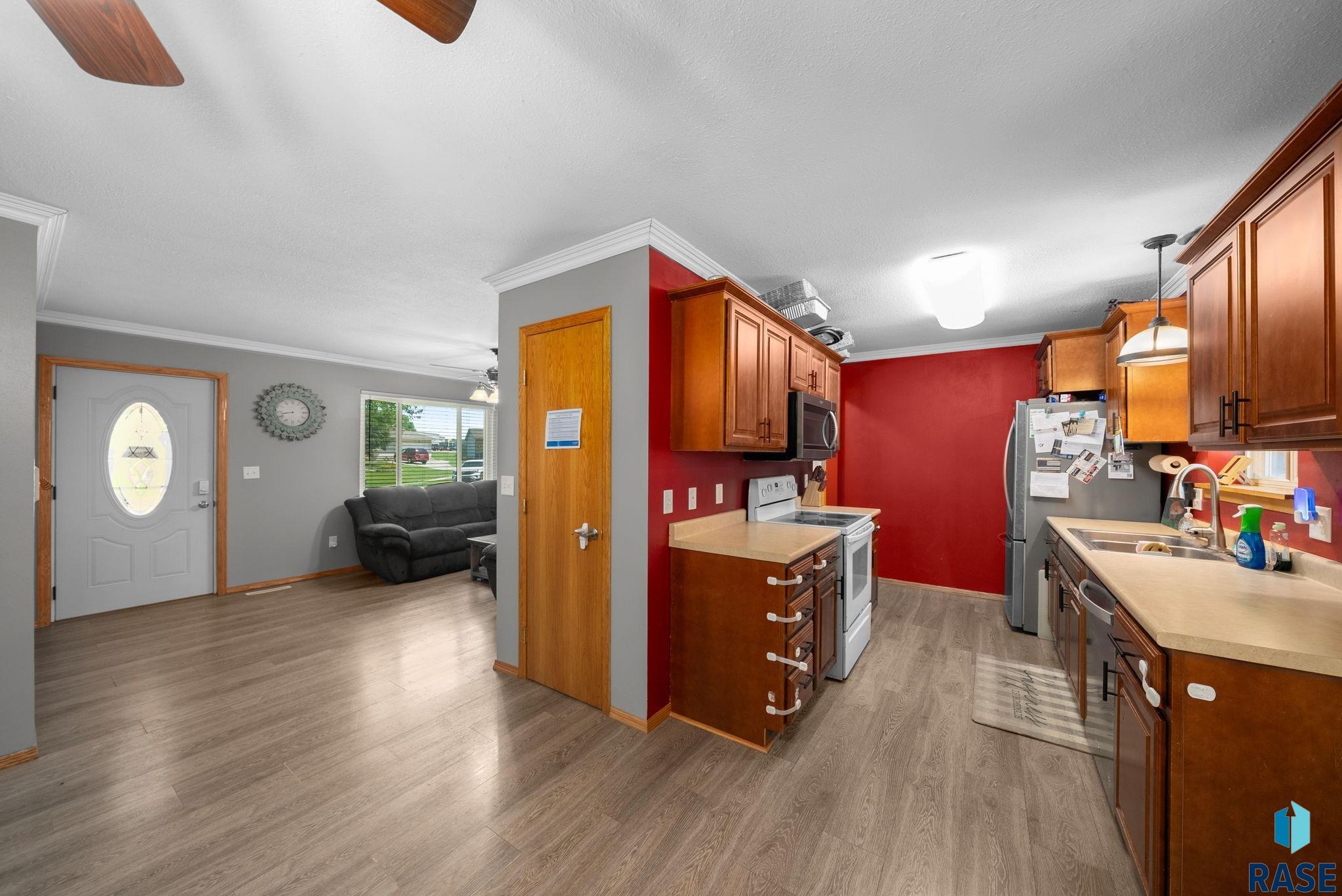 property viewer photo 9