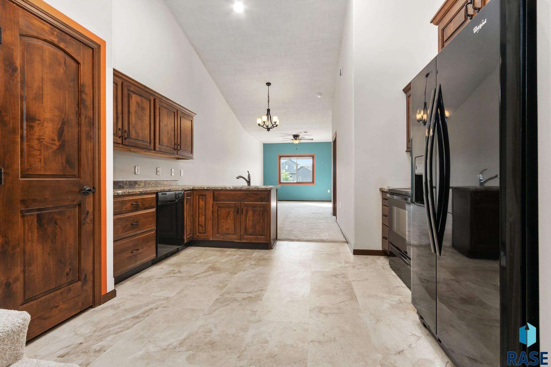 property viewer photo 3