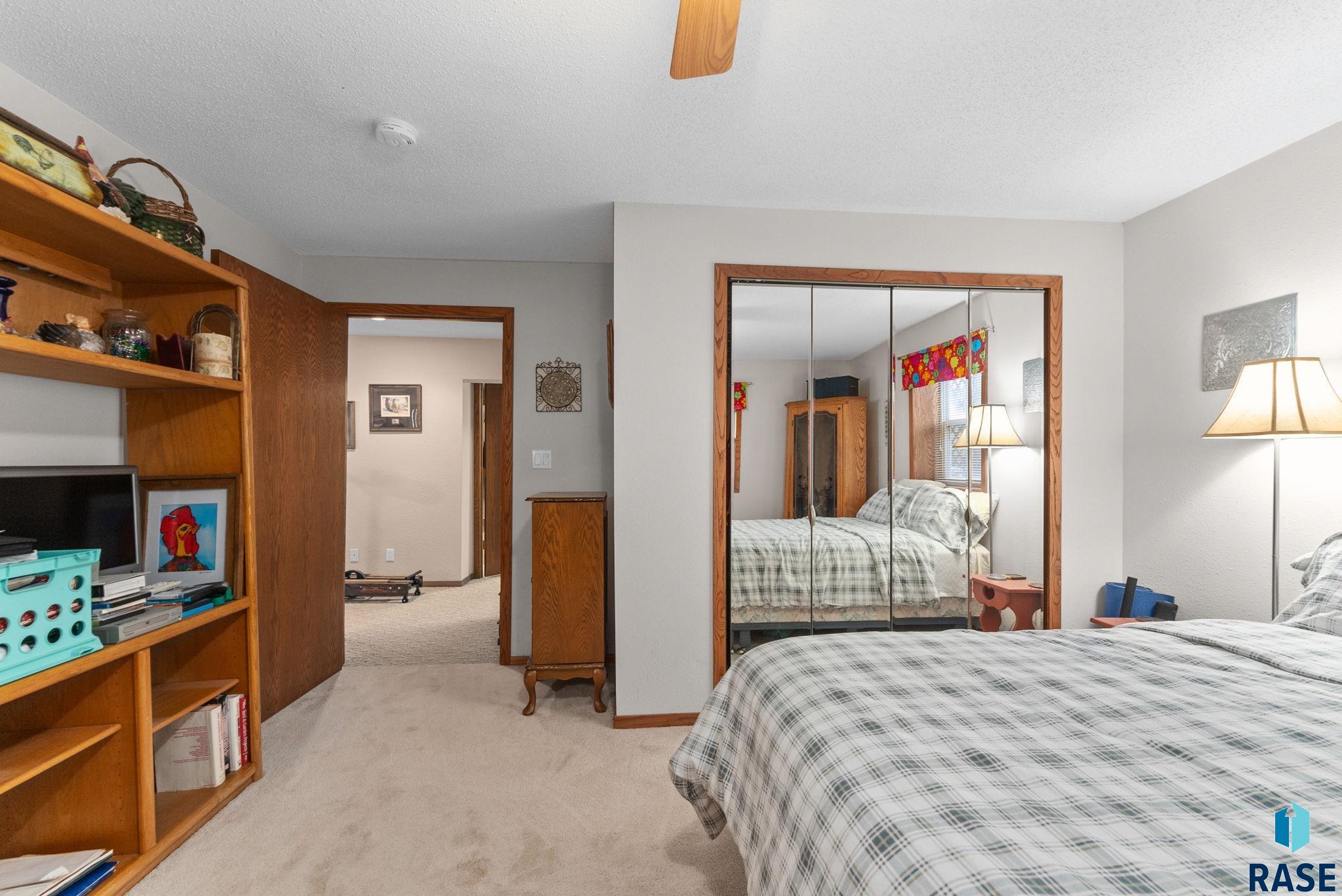 property viewer photo 33