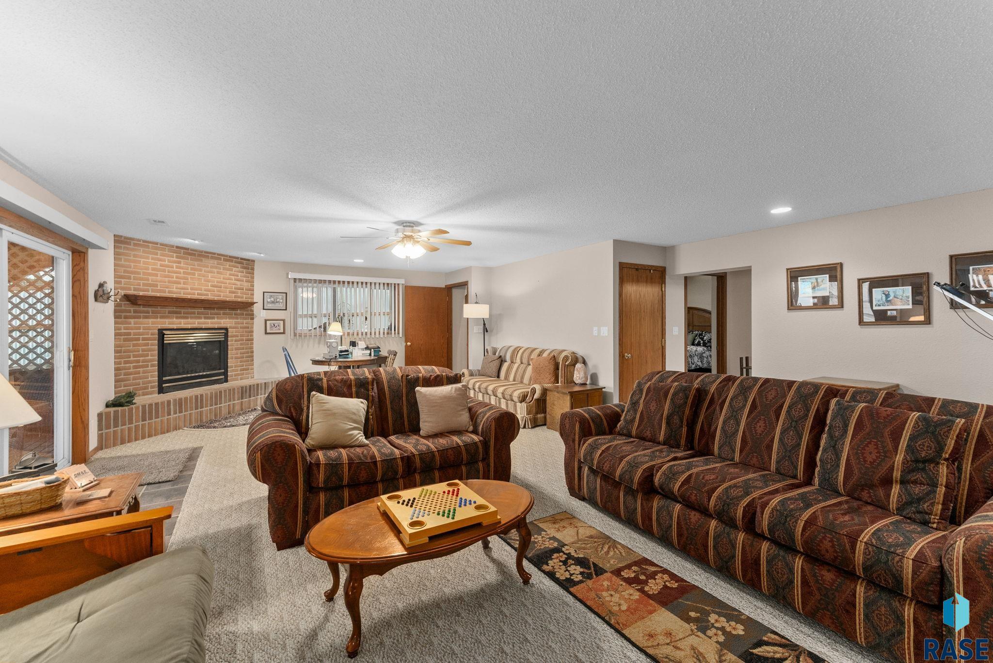 property viewer photo 45