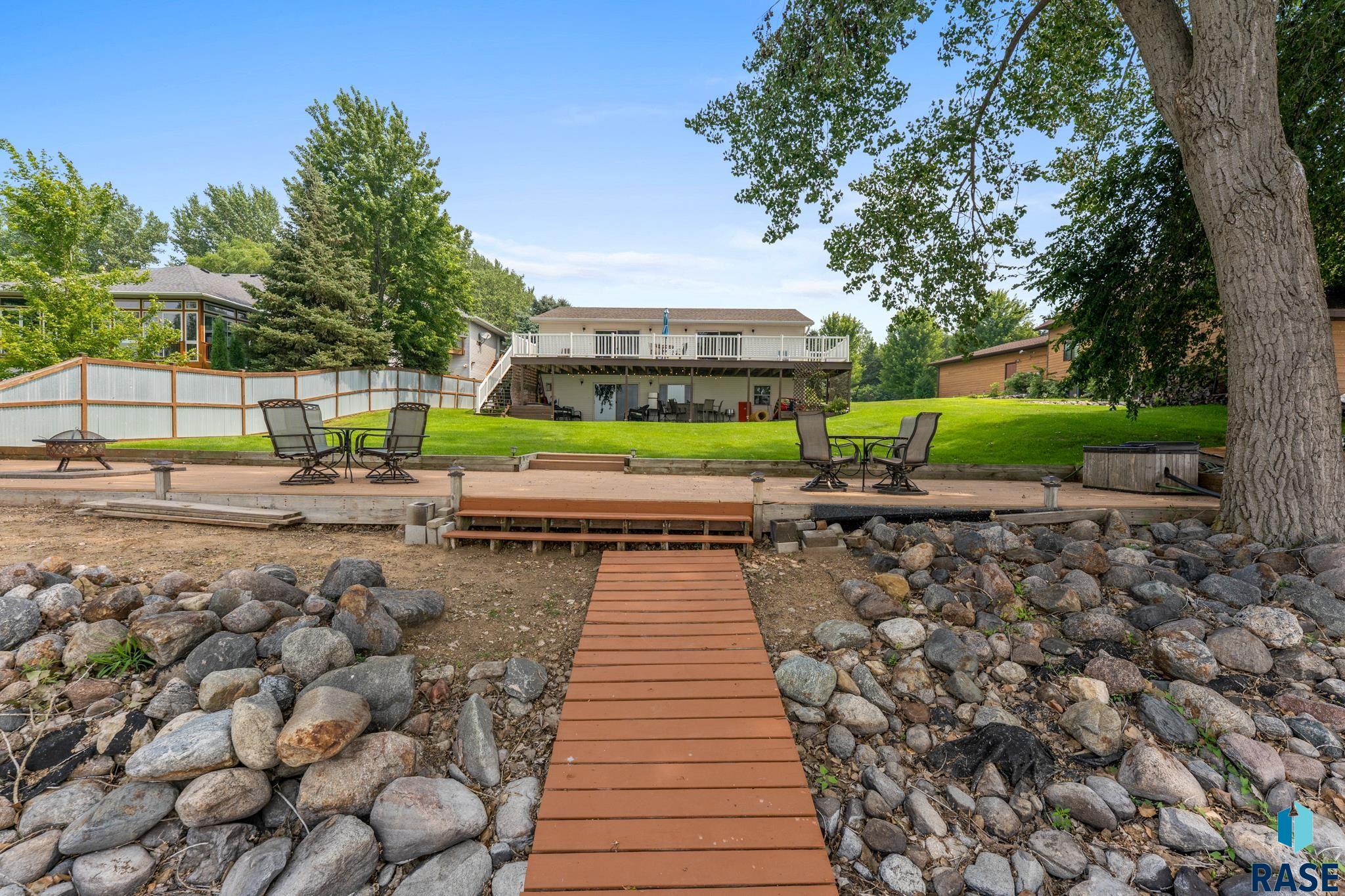 property viewer photo 68