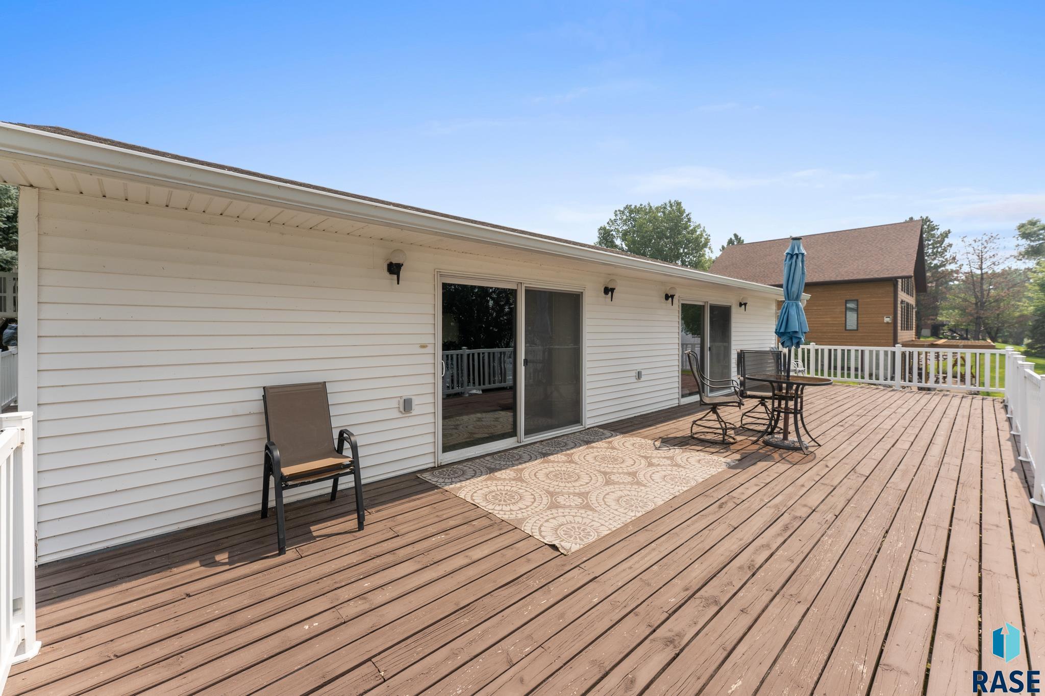 property viewer photo 77