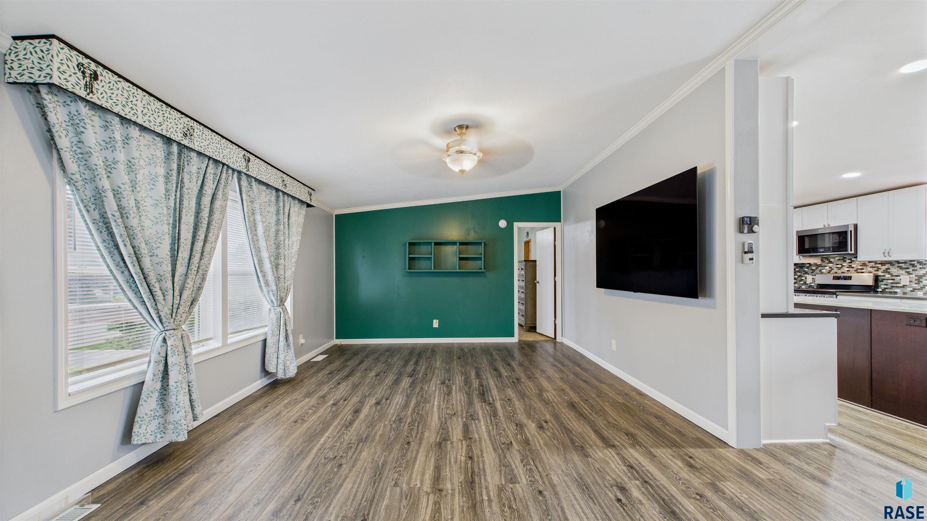 property viewer photo 1