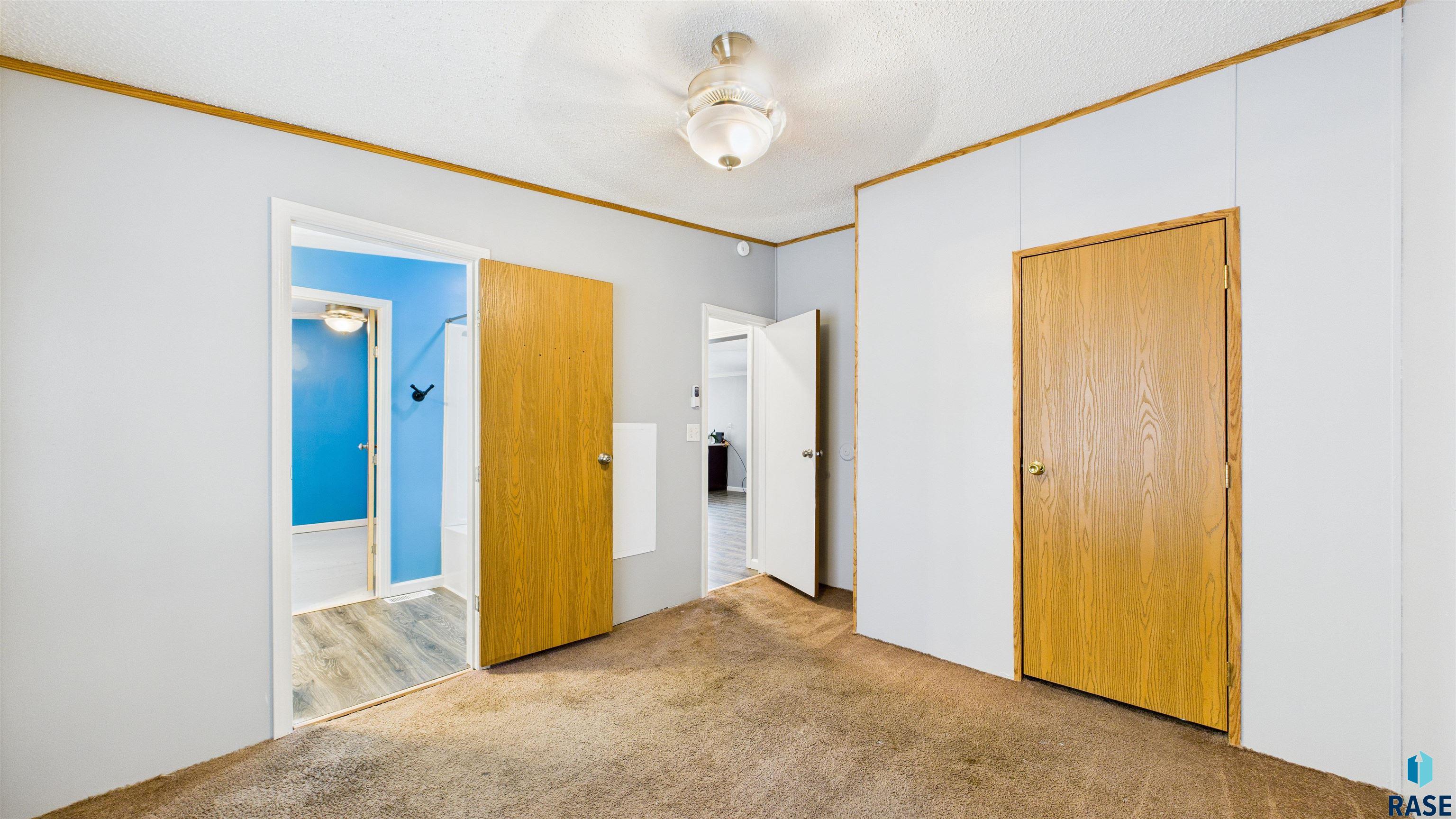 property viewer photo 12