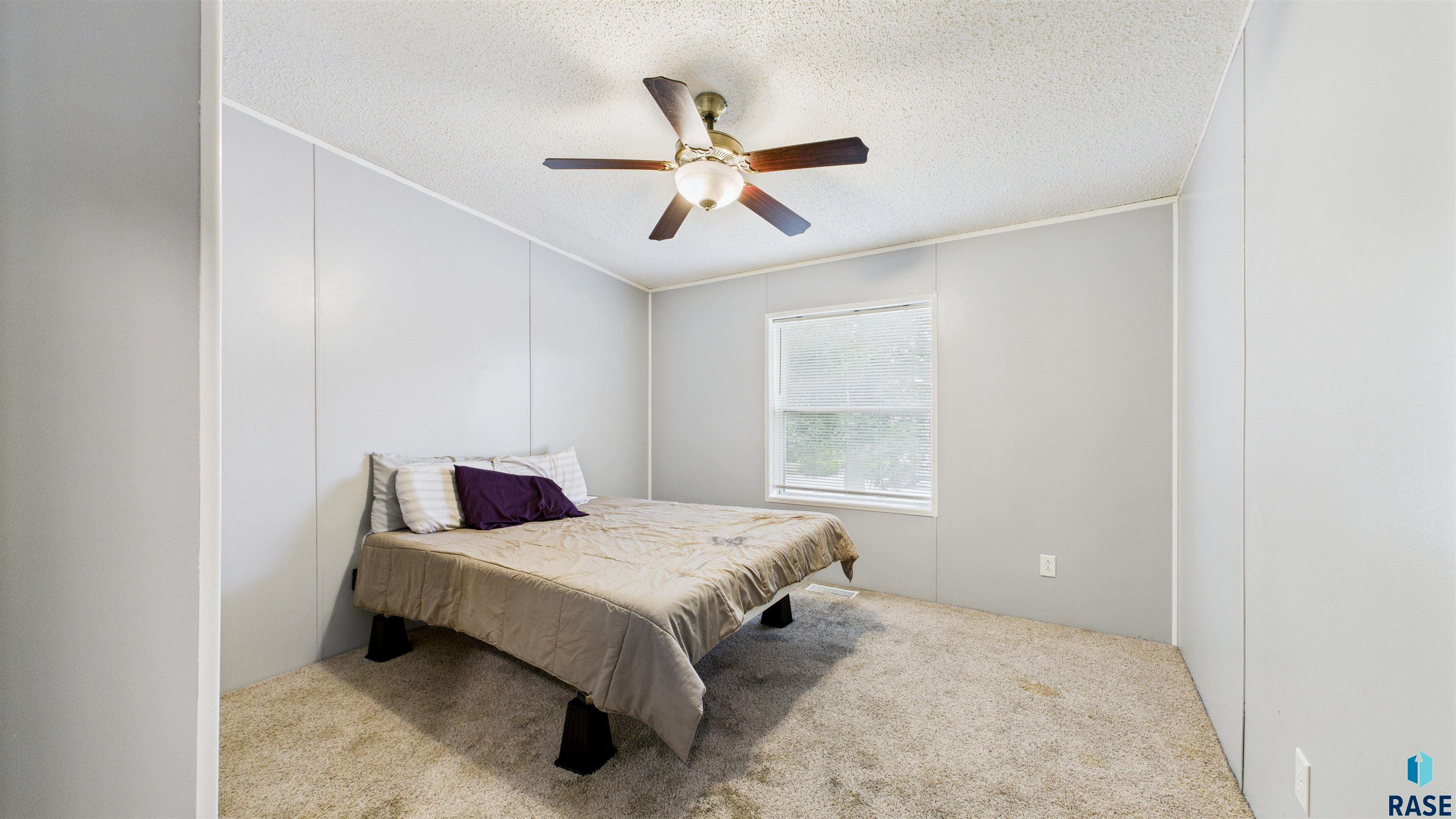 property viewer photo 13
