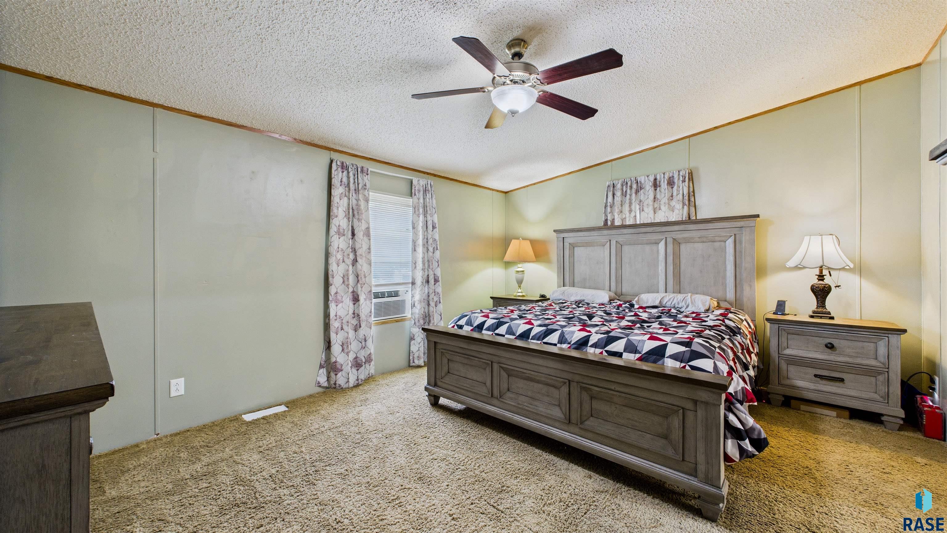 property viewer photo 15