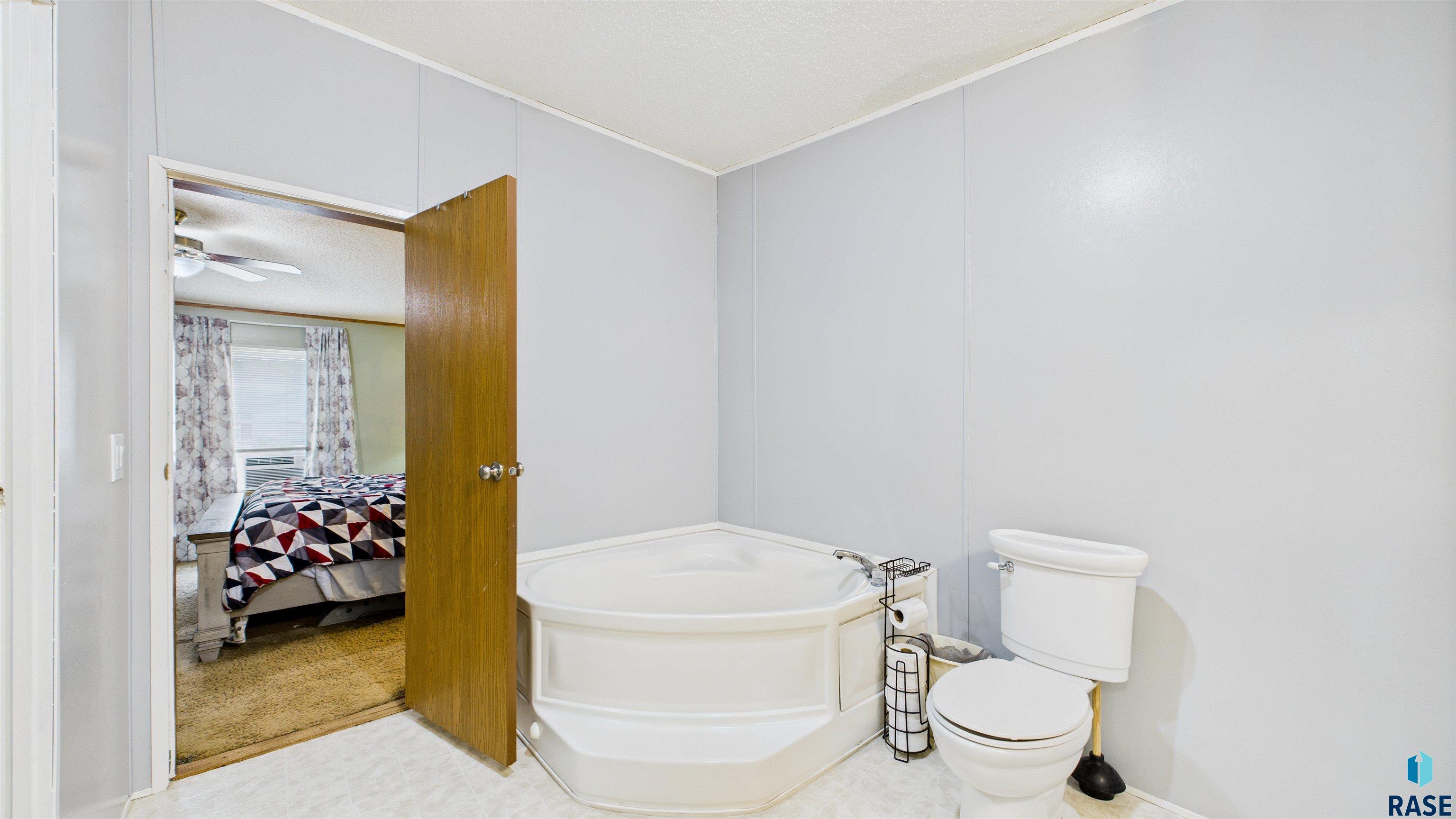 property viewer photo 18